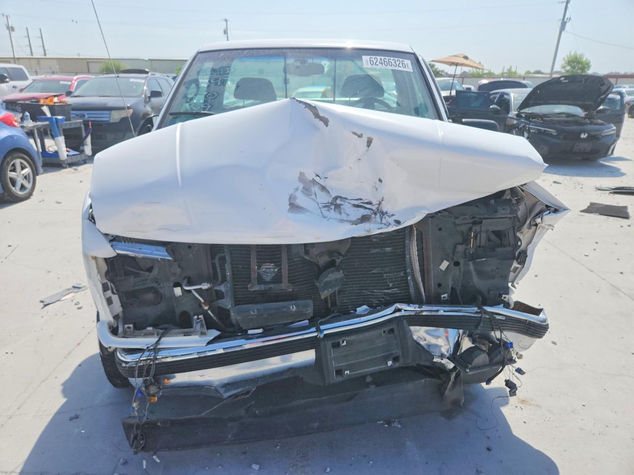 1997 Chevrolet Gmt-400 C1500 White vin: 1GCEC14R8VZ196249