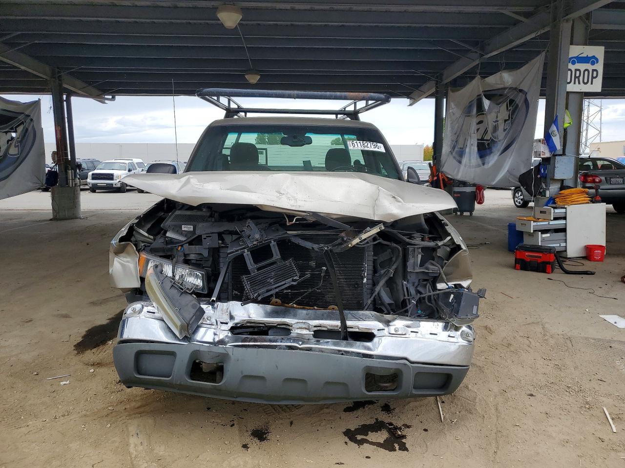2003 Chevrolet Silverado C1500 White vin: 1GCEC14T03Z258607