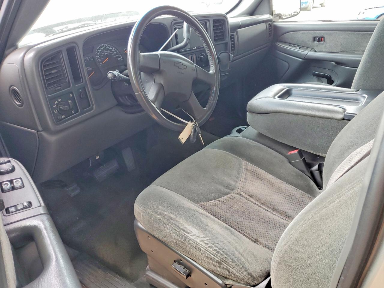 2003 Chevrolet Silverado C1500 White vin: 1GCEC14T03Z258607