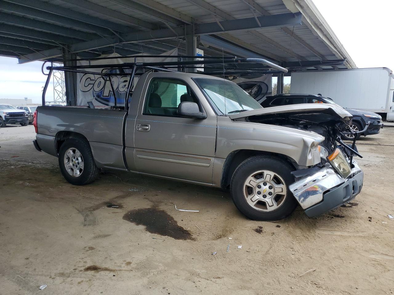 2003 Chevrolet Silverado C1500 White vin: 1GCEC14T03Z258607