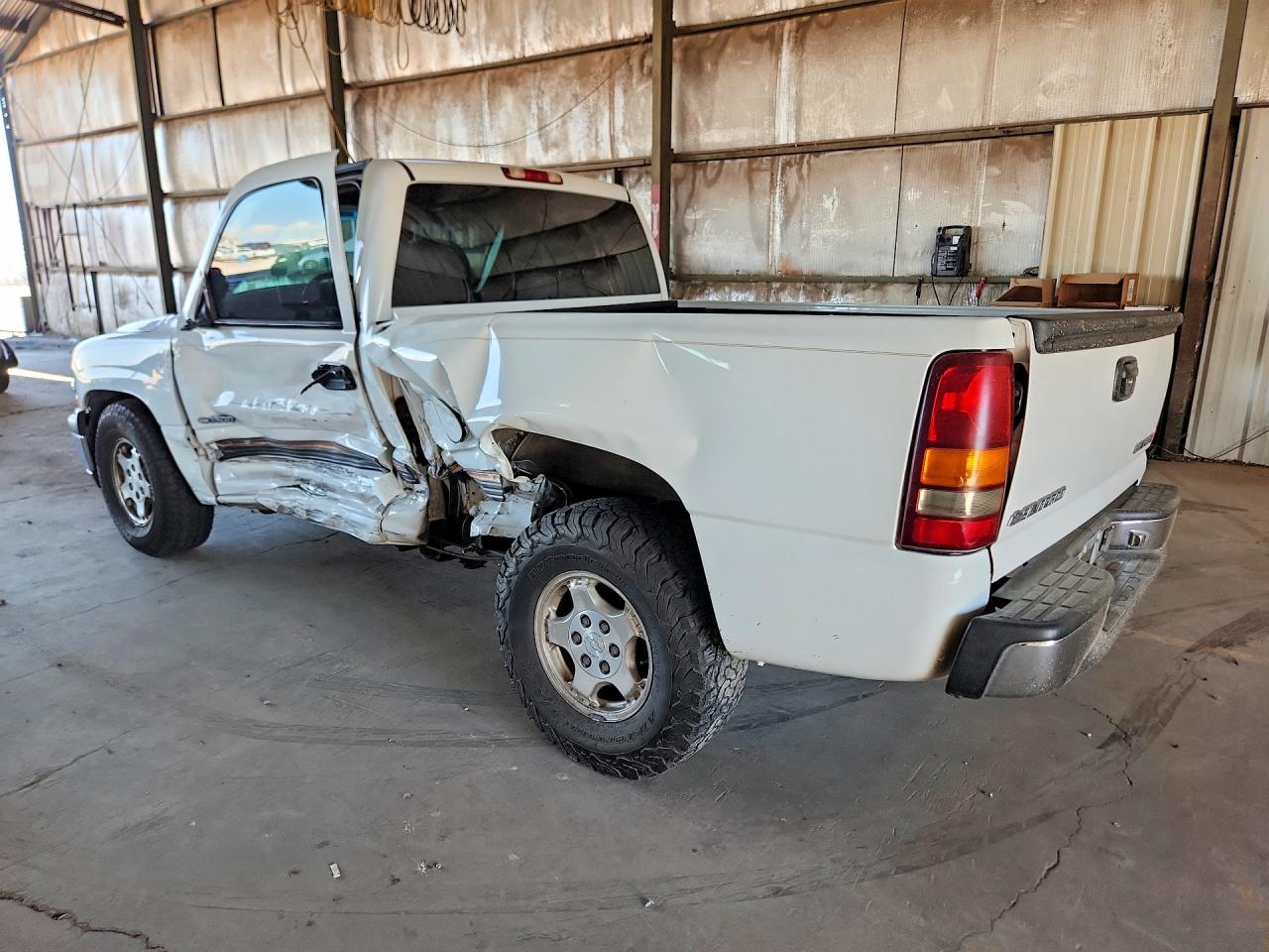 2000 Chevrolet Silverado C1500 Белый vin: 1GCEC14T0YZ367706