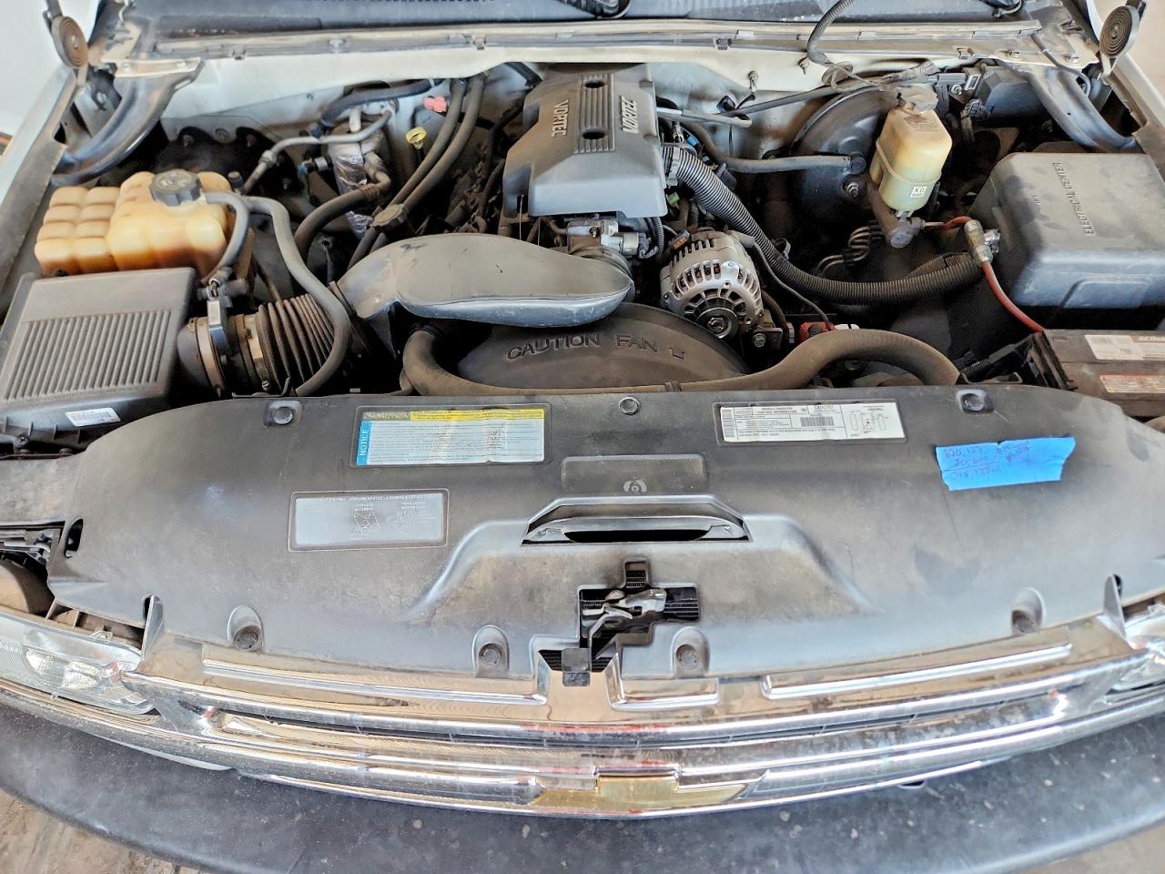 2000 Chevrolet Silverado C1500 Белый vin: 1GCEC14T0YZ367706