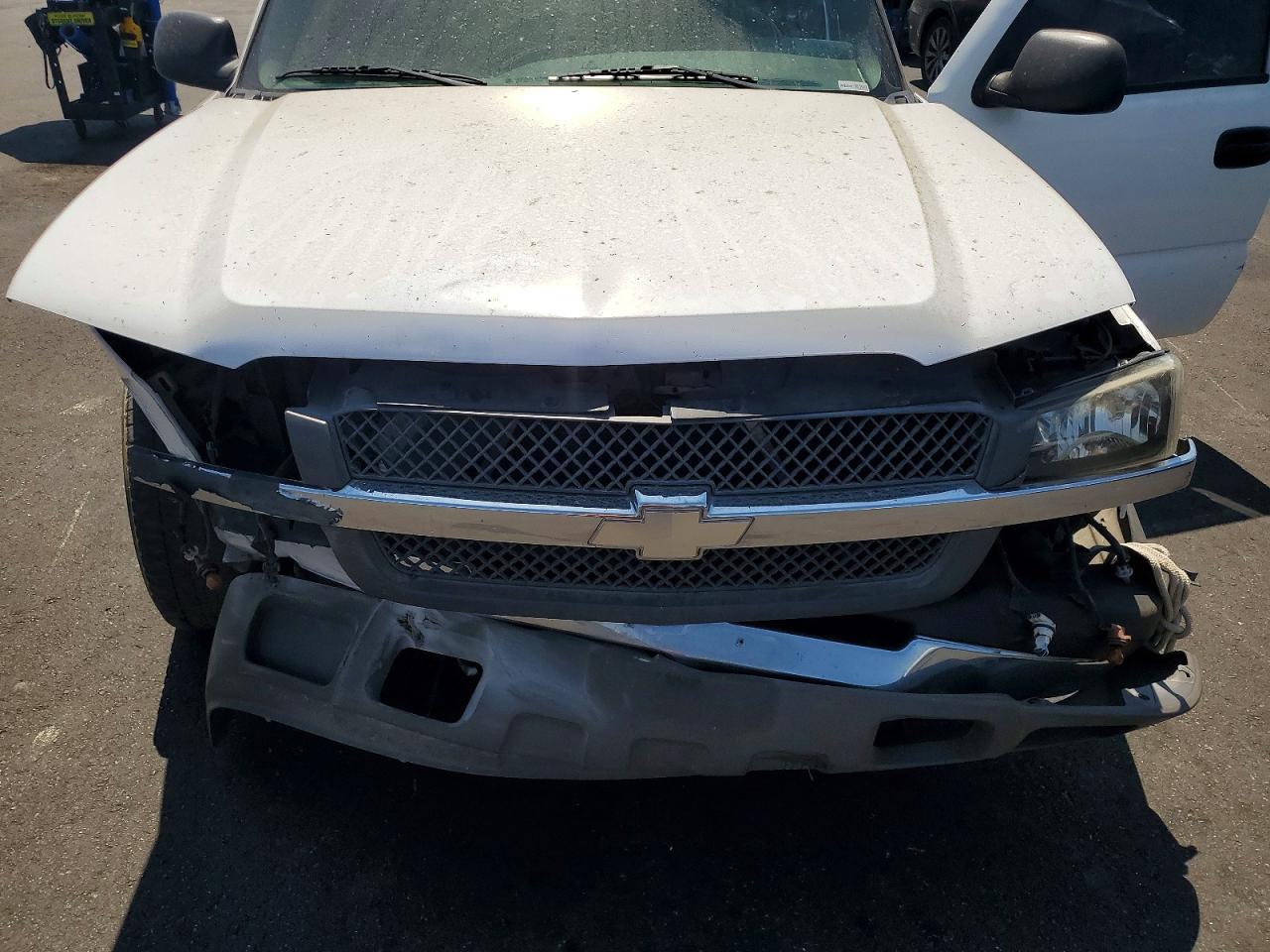 2004 Chevrolet Silverado C1500 White vin: 1GCEC14T14Z237637