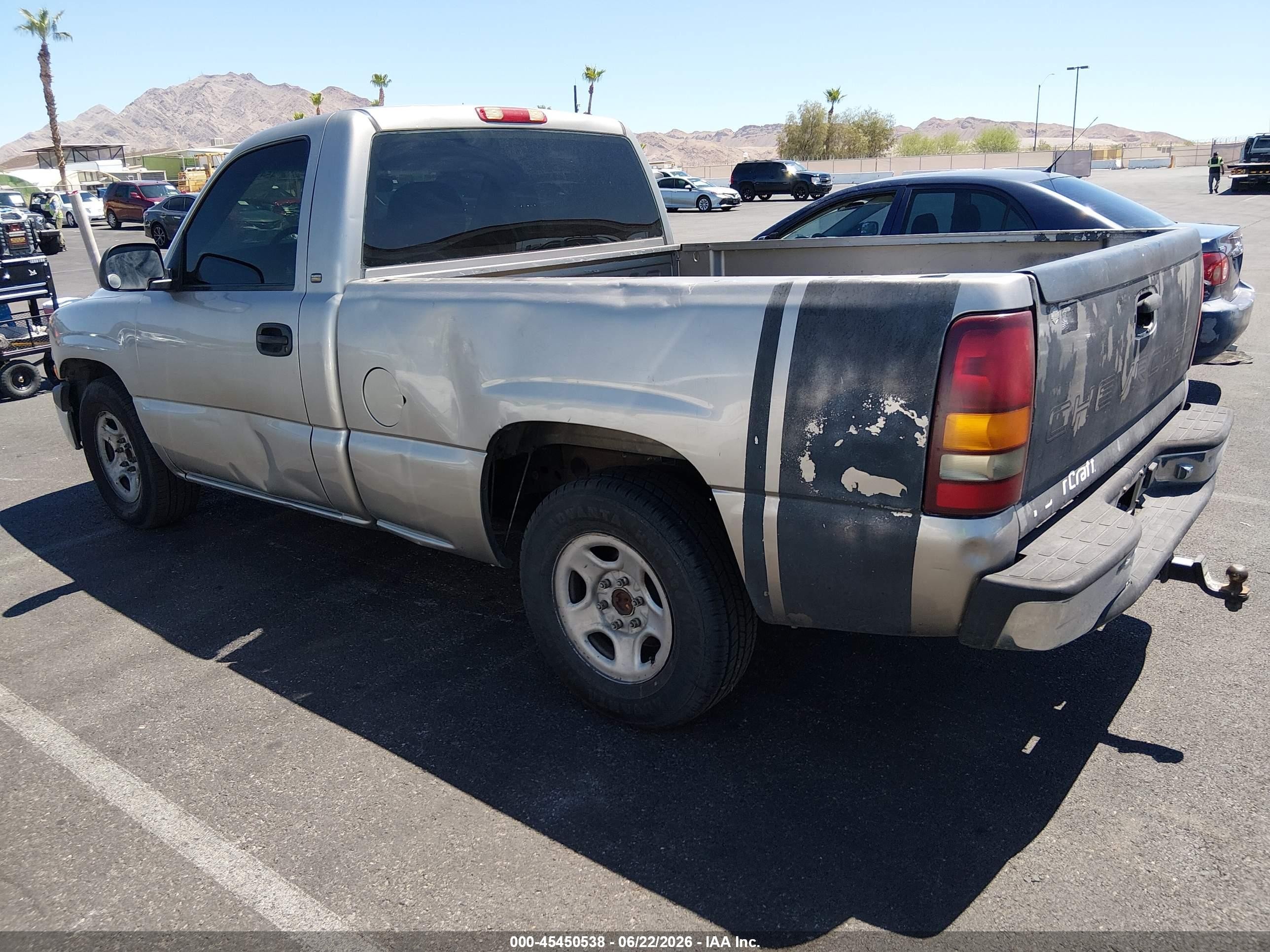 2000 Chevrolet Silverado 1500 Beige vin: 1GCEC14T2YZ152201