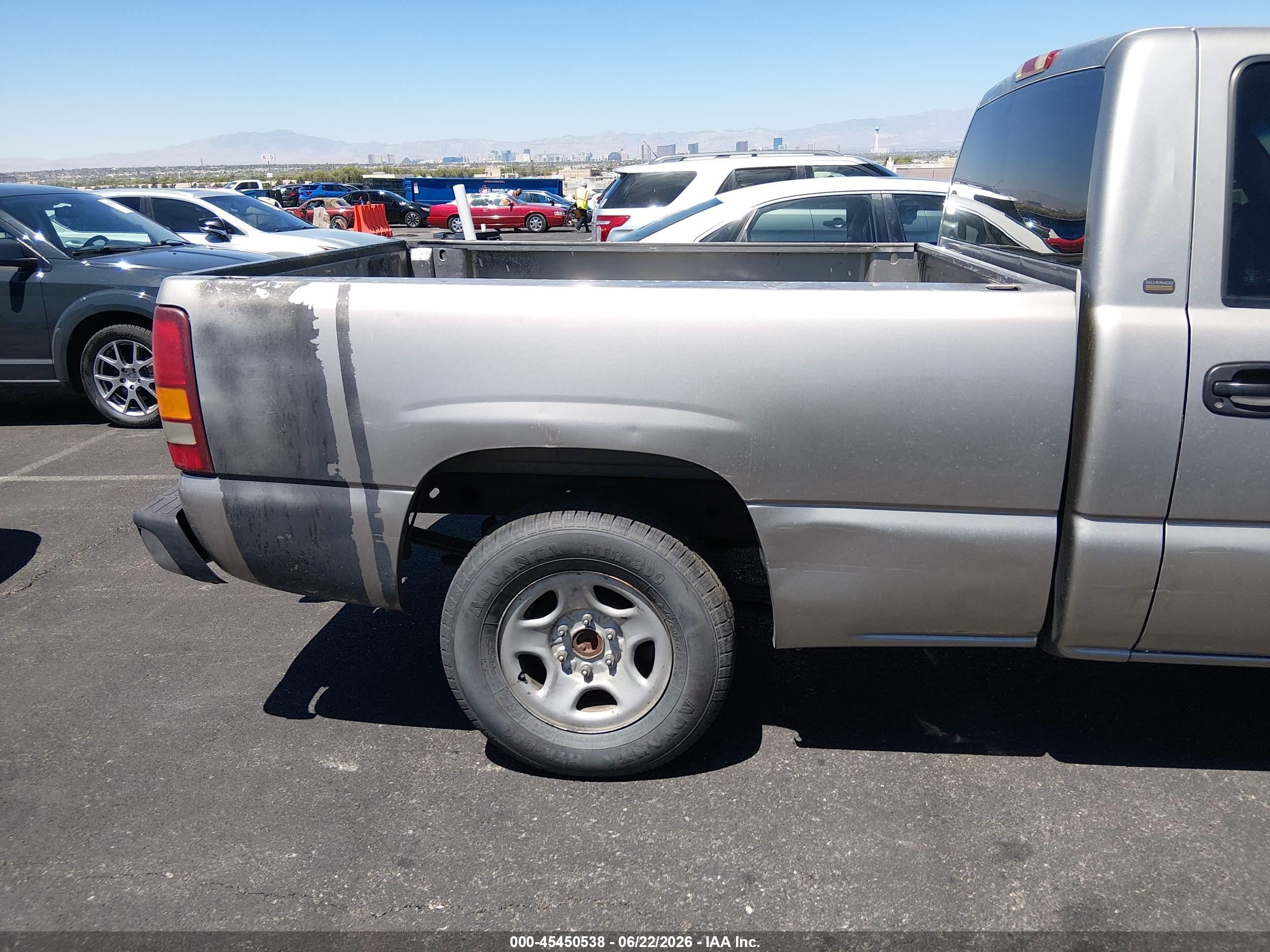 2000 Chevrolet Silverado 1500 Beige vin: 1GCEC14T2YZ152201