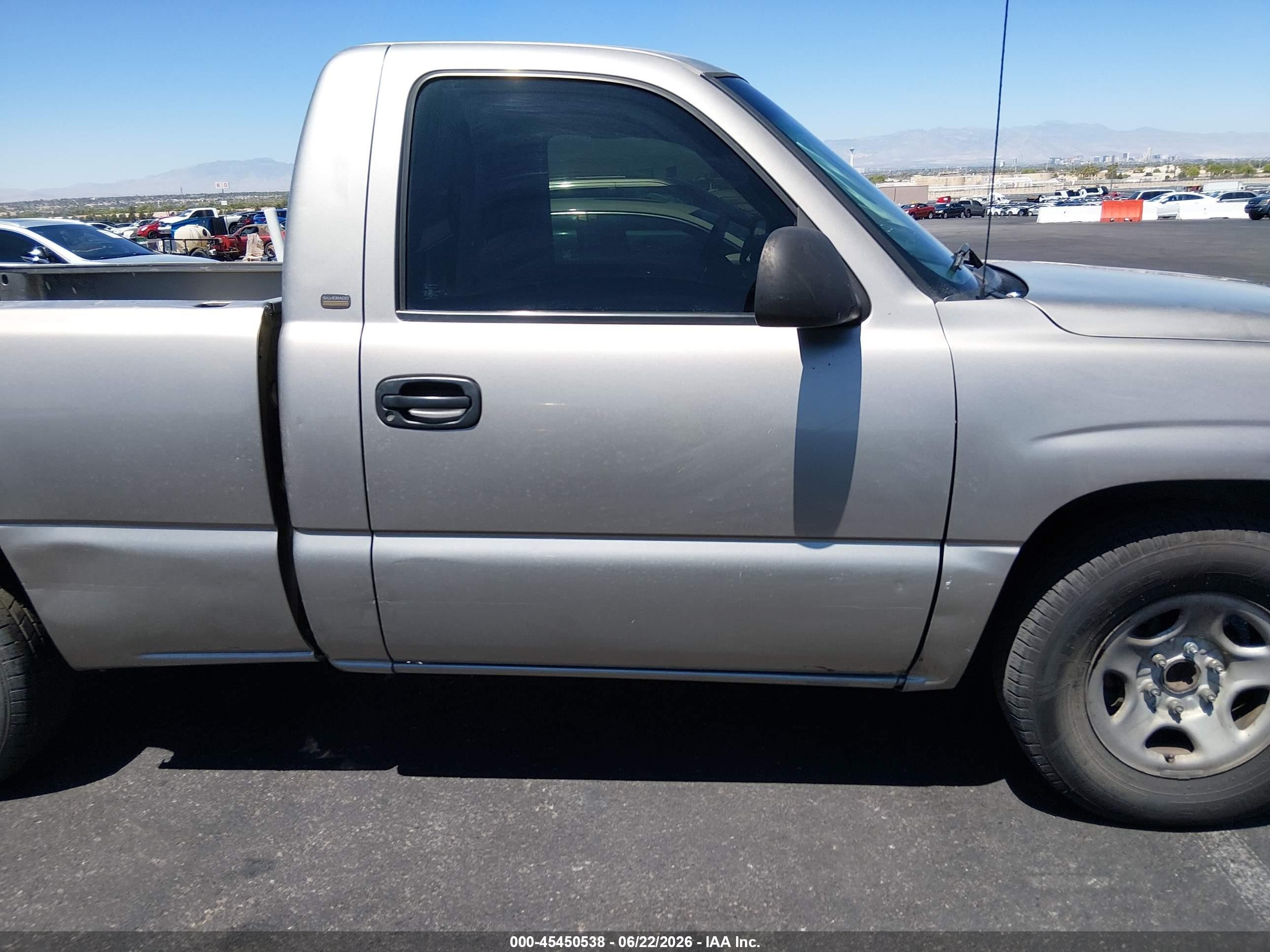 2000 Chevrolet Silverado 1500 Beige vin: 1GCEC14T2YZ152201