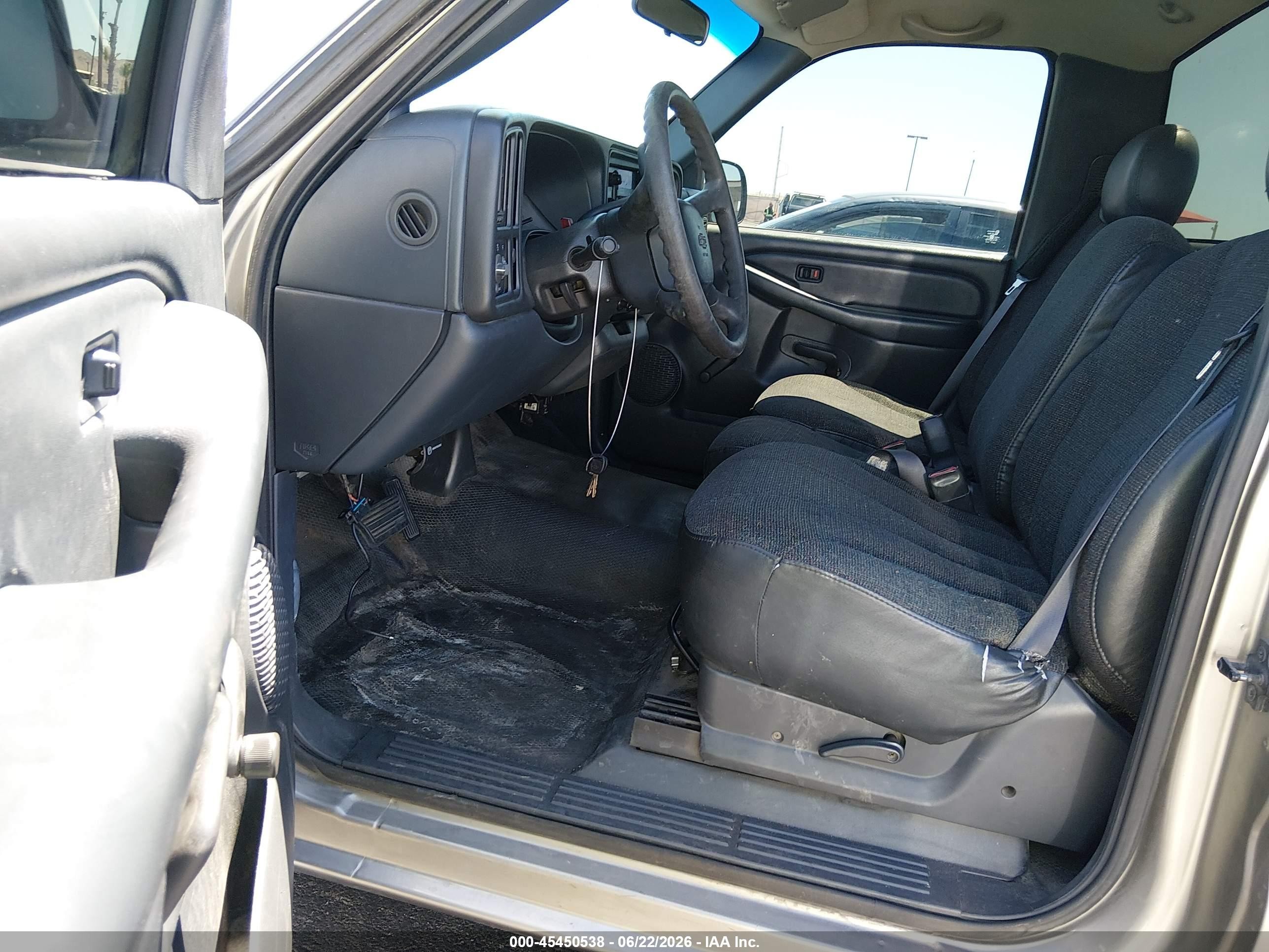 2000 Chevrolet Silverado 1500 Beige vin: 1GCEC14T2YZ152201
