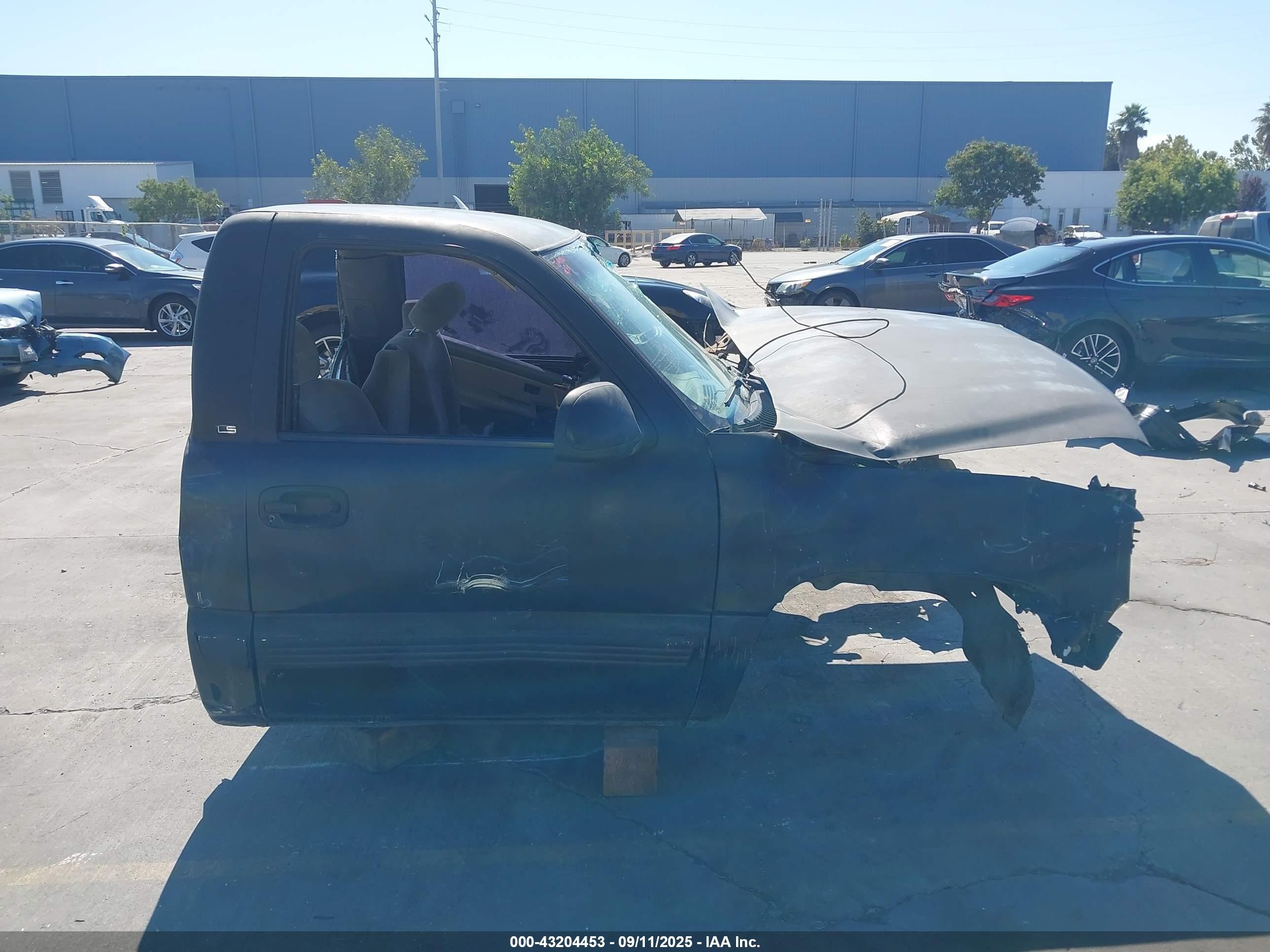 2000 Chevrolet Silverado 1500 Ls Black vin: 1GCEC14T2YZ340152