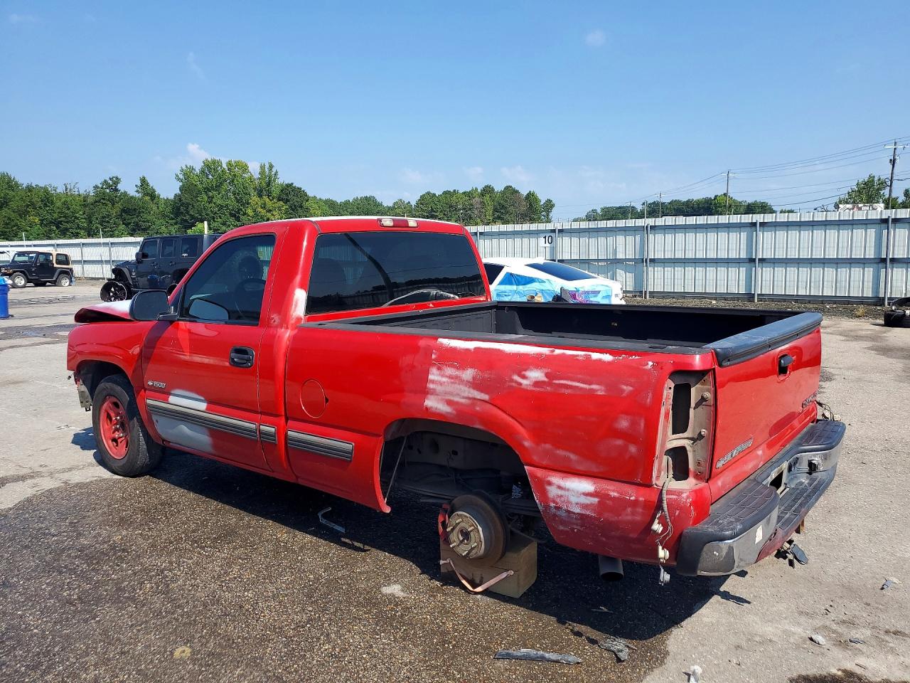 2002 Chevrolet Silverado C1500 Red vin: 1GCEC14T32Z322461