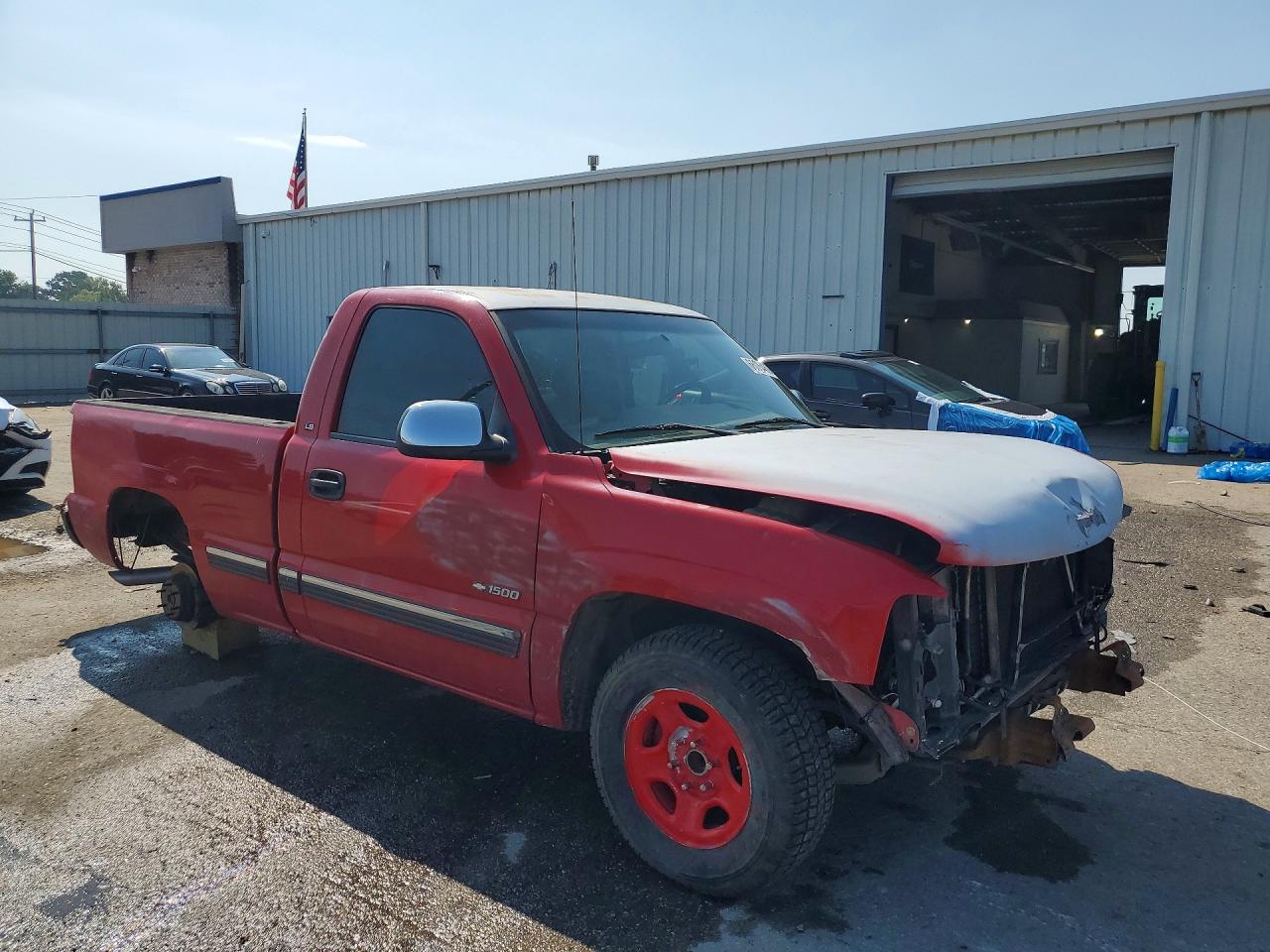 2002 Chevrolet Silverado C1500 Red vin: 1GCEC14T32Z322461