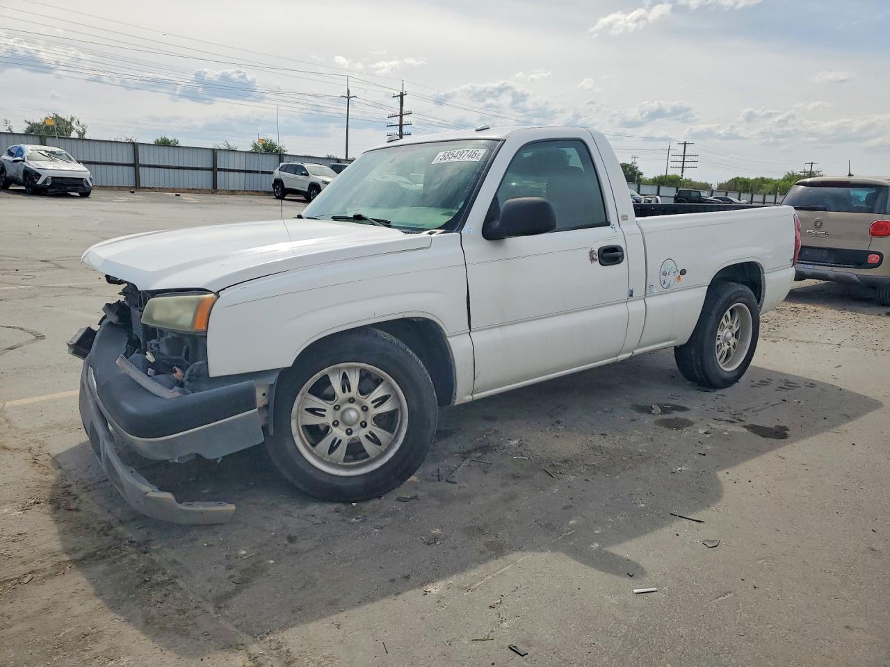 2004 Chevrolet Silverado C1500 White vin: 1GCEC14T34Z120769