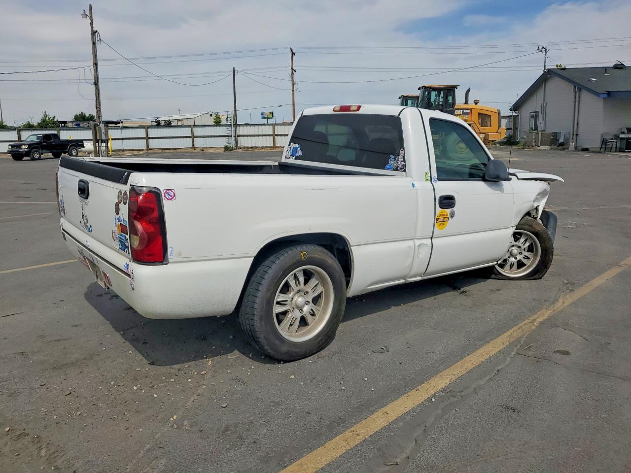 2004 Chevrolet Silverado C1500 White vin: 1GCEC14T34Z120769