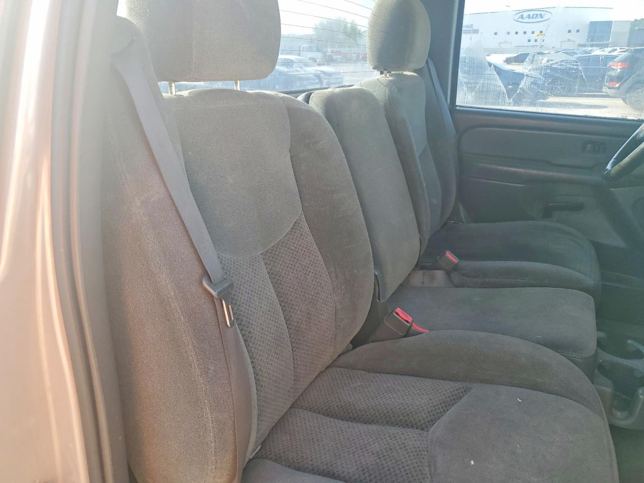 2004 Chevrolet Silverado C1500 Gold vin: 1GCEC14T44Z173562