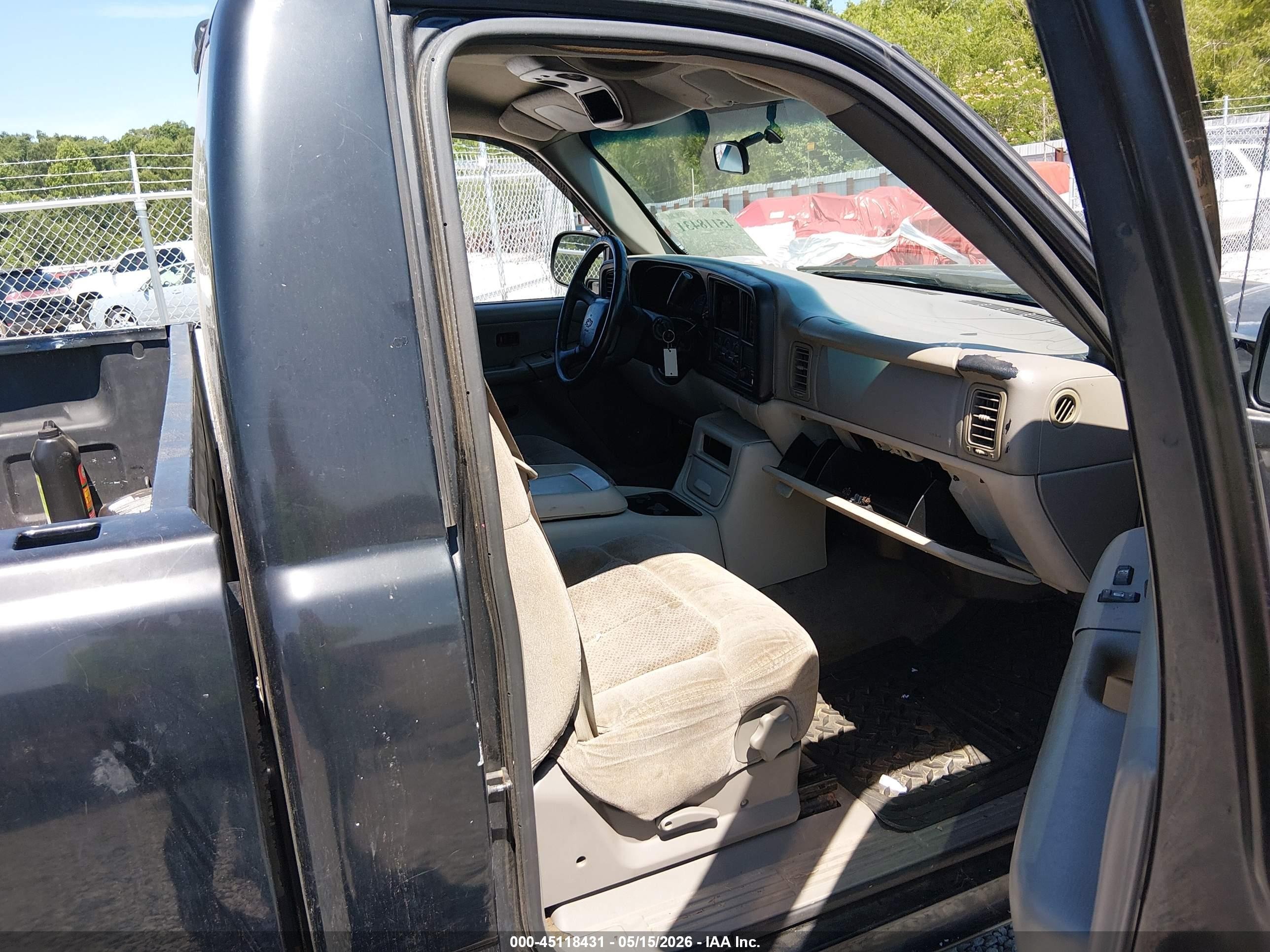 2000 Chevrolet Silverado 1500 Ls Black vin: 1GCEC14T4YZ161319