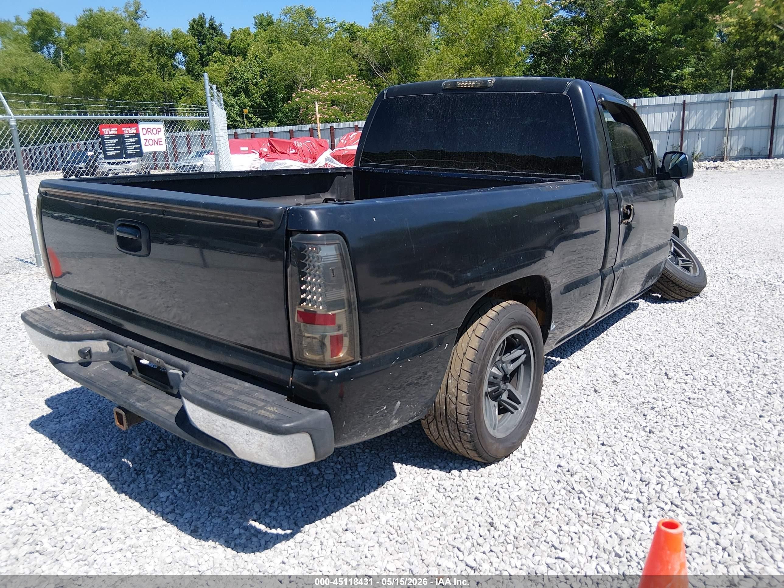 2000 Chevrolet Silverado 1500 Ls Black vin: 1GCEC14T4YZ161319