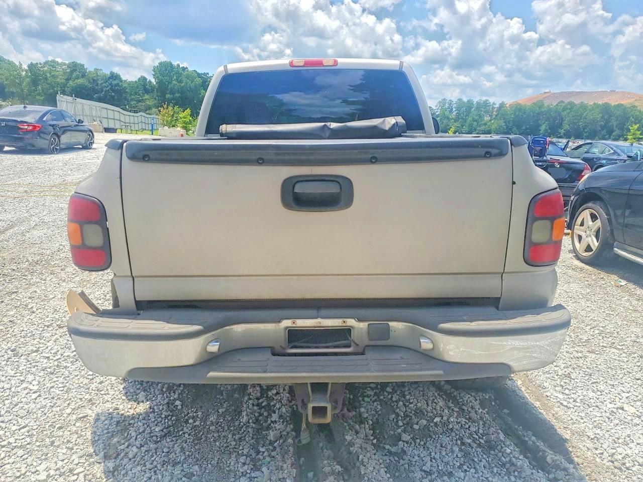 2005 Chevrolet Silverado C1500 Tan vin: 1GCEC14T55Z244799