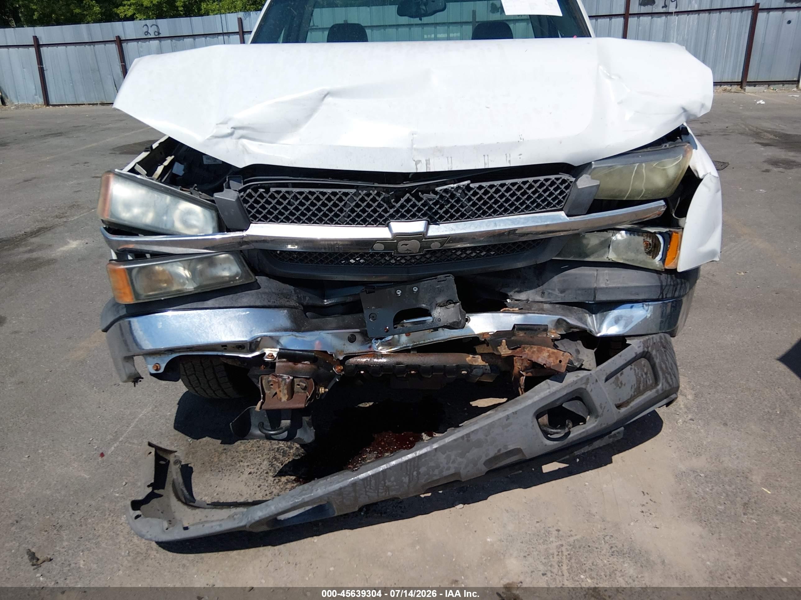 2005 Chevrolet Silverado 1500 Work Truck White vin: 1GCEC14T55Z281612