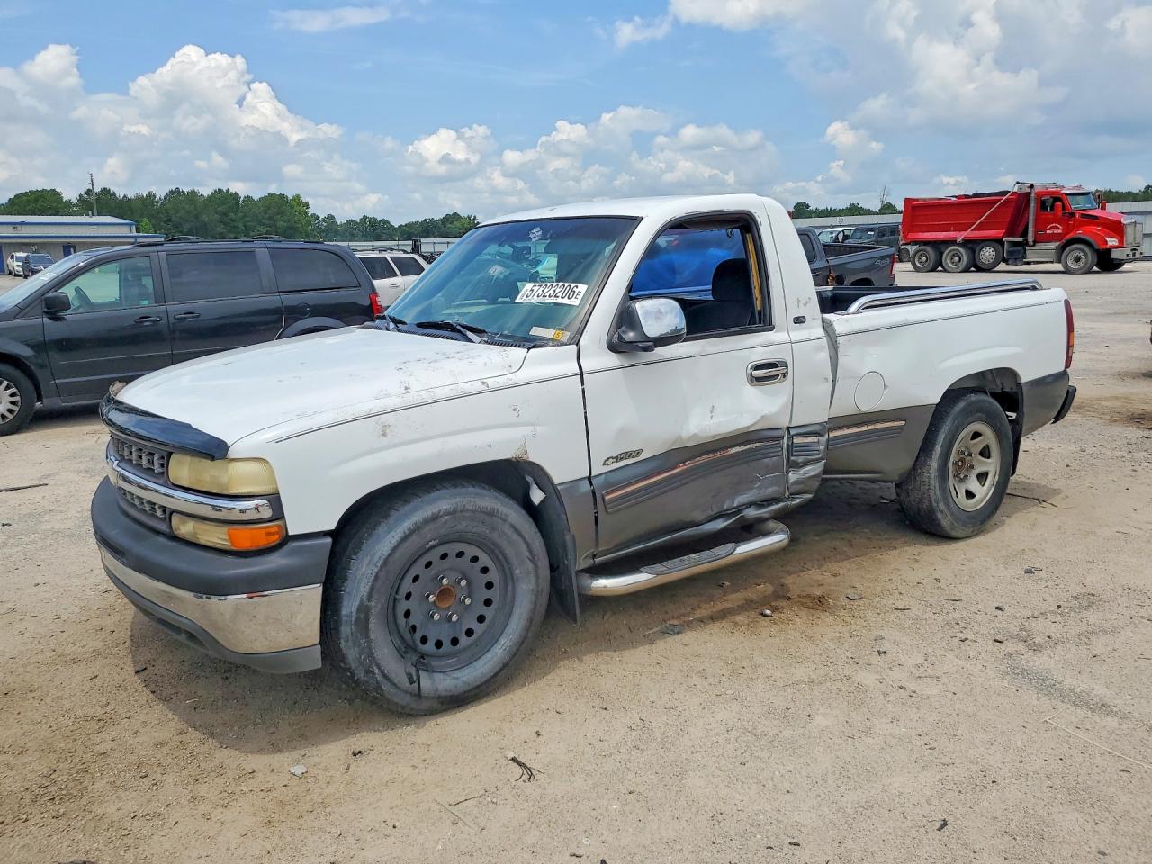 2000 Chevrolet Silverado C1500 White vin: 1GCEC14T5YZ176637