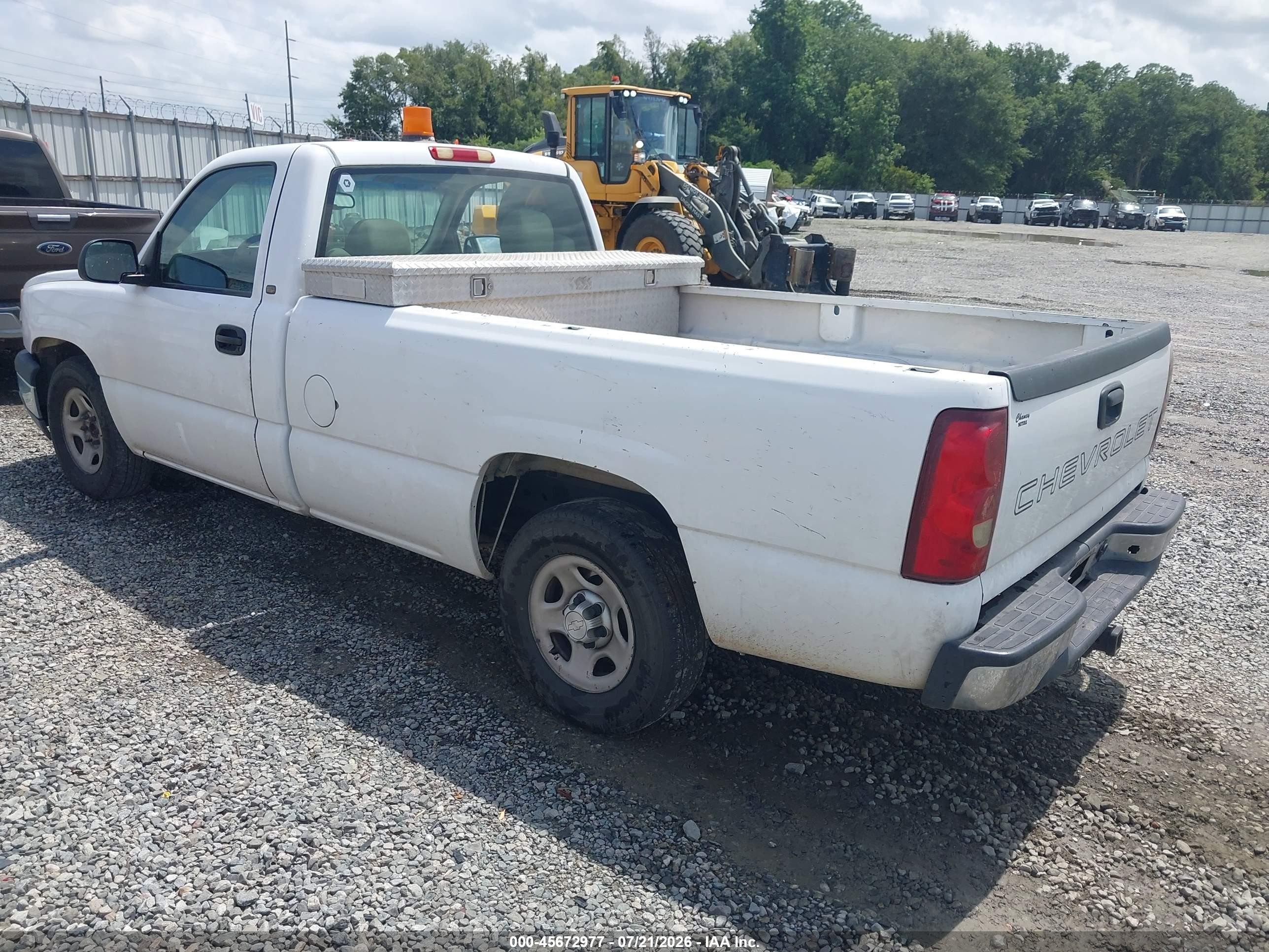 2003 Chevrolet Silverado 1500 Work Truck White vin: 1GCEC14T73Z271936