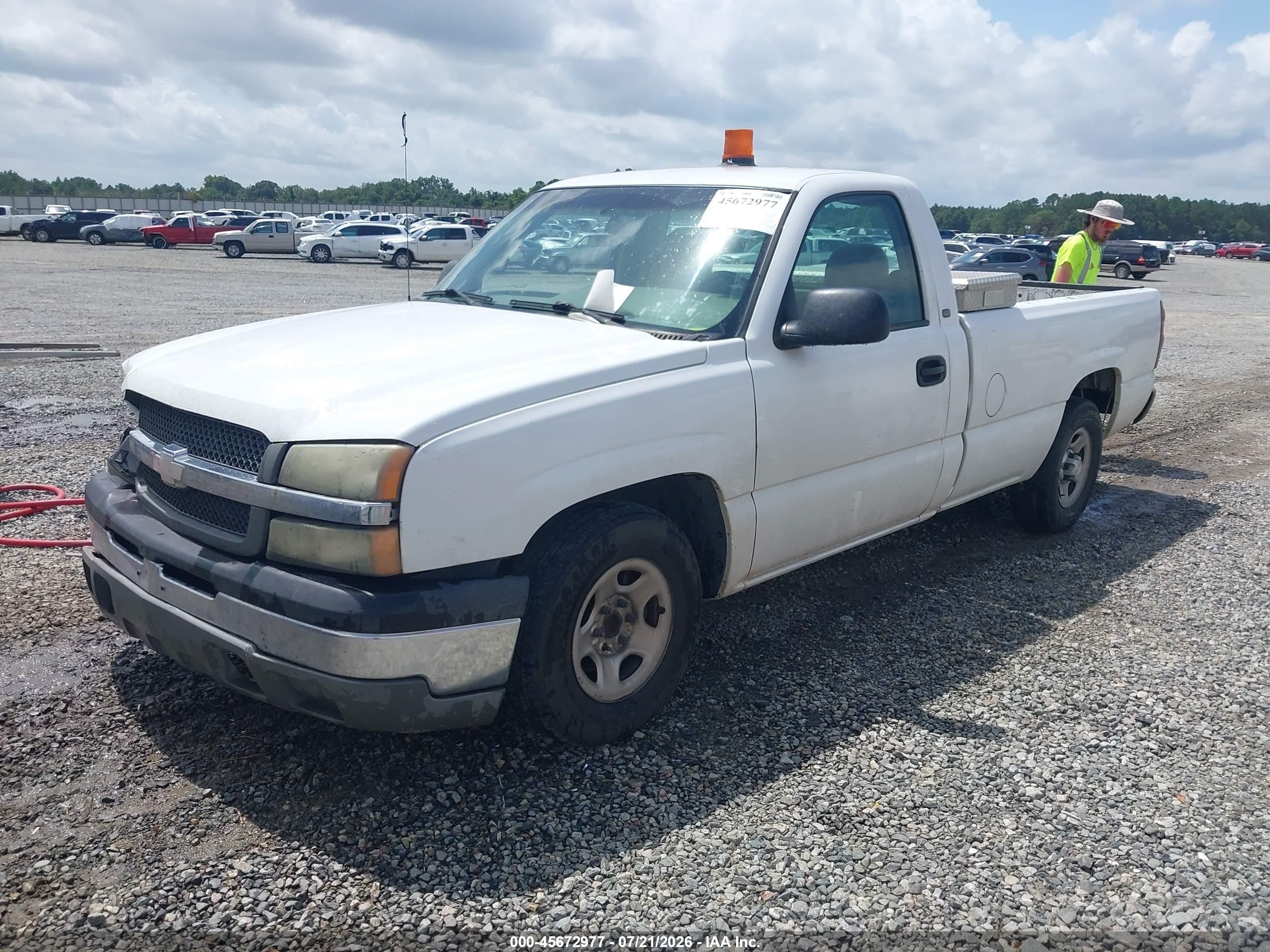 2003 Chevrolet Silverado 1500 Work Truck White vin: 1GCEC14T73Z271936