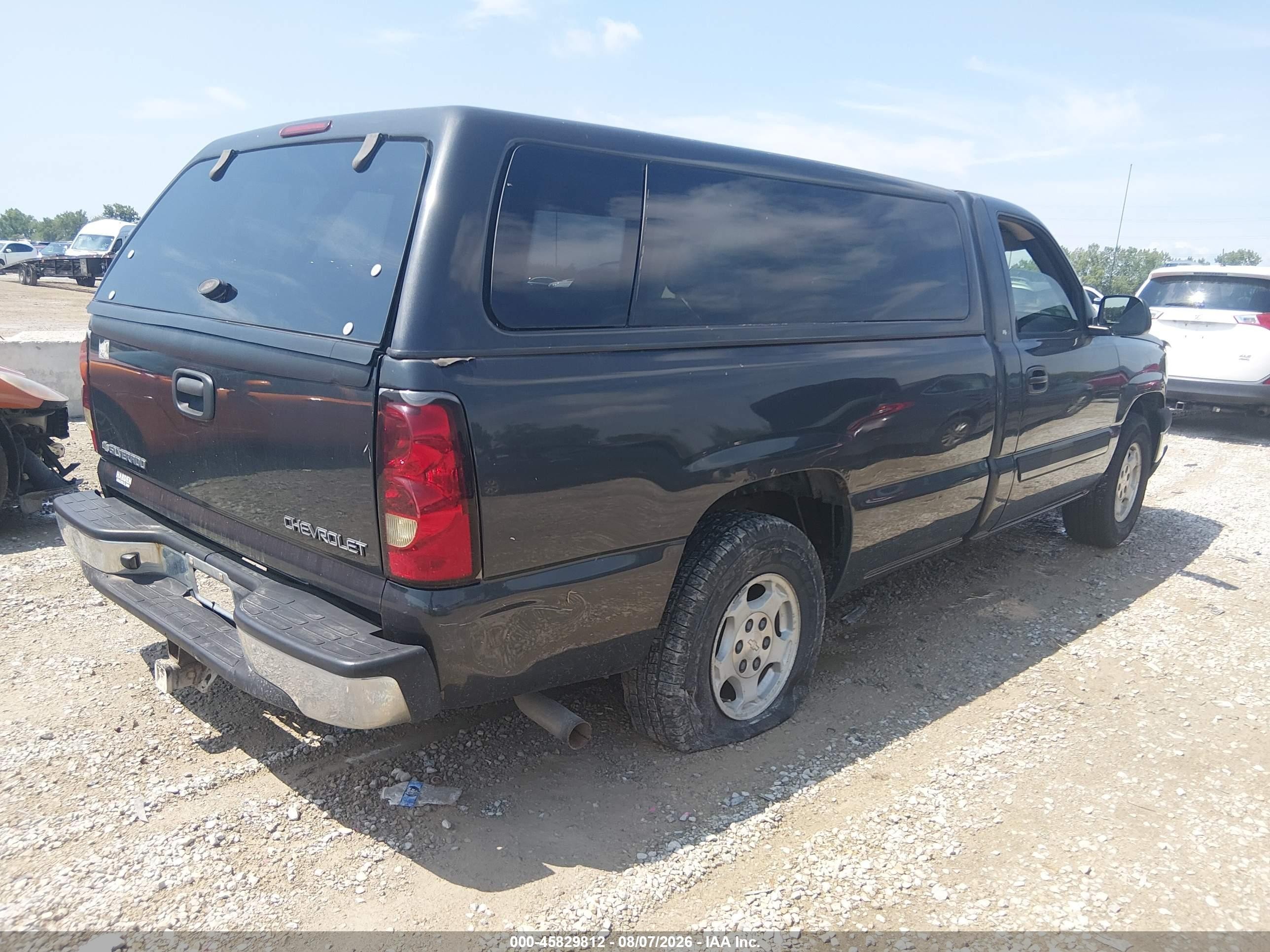 2004 Chevrolet Silverado 1500 Ls Black vin: 1GCEC14T74Z186144