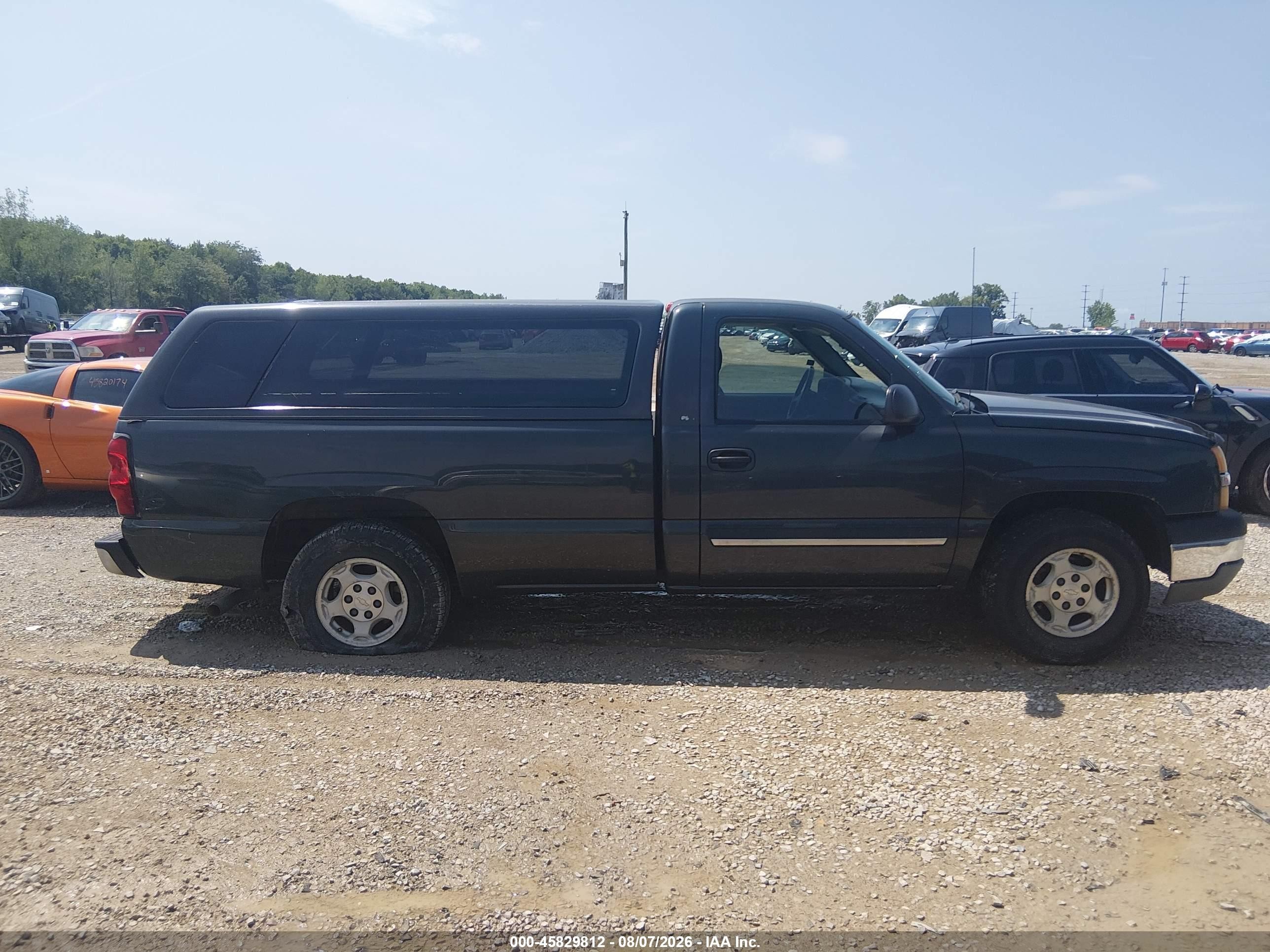 2004 Chevrolet Silverado 1500 Ls Black vin: 1GCEC14T74Z186144