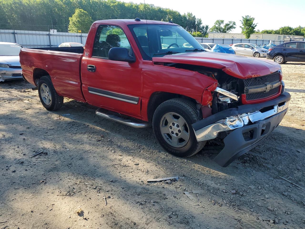 2005 Chevrolet Silverado C1500 Red vin: 1GCEC14T75Z234128