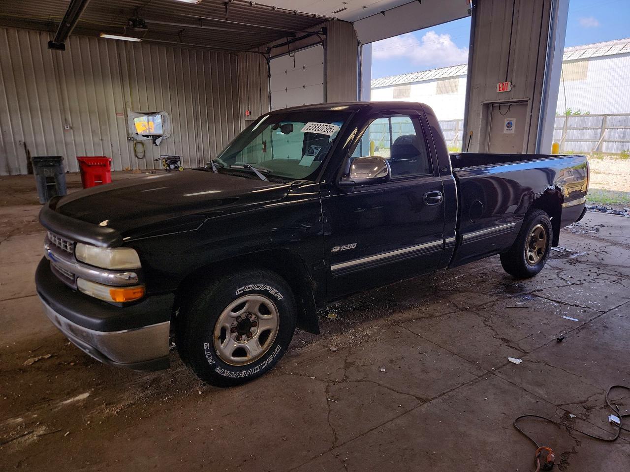 2002 Chevrolet Silverado C1500 Black vin: 1GCEC14T82Z134020