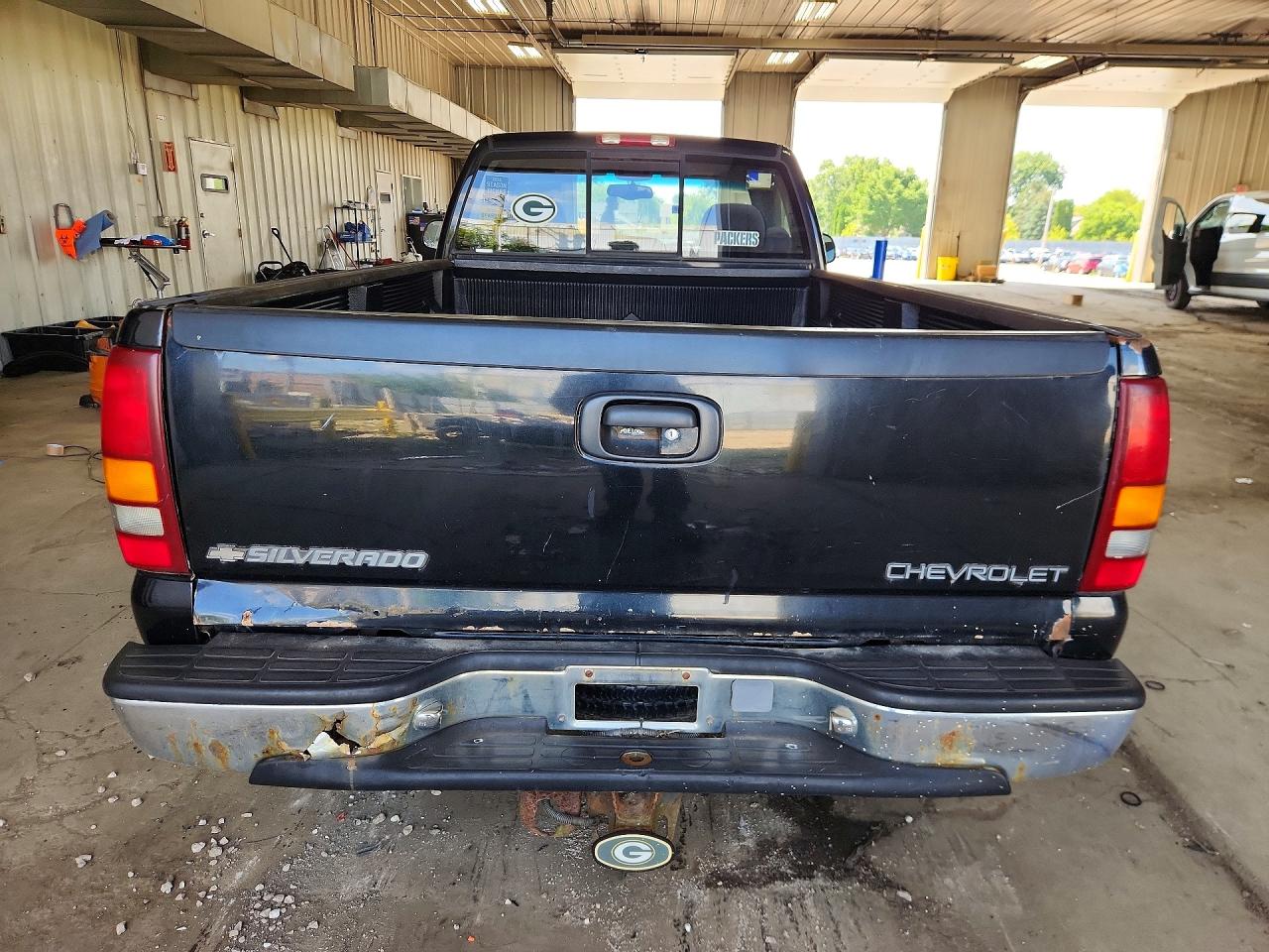 2002 Chevrolet Silverado C1500 Black vin: 1GCEC14T82Z134020
