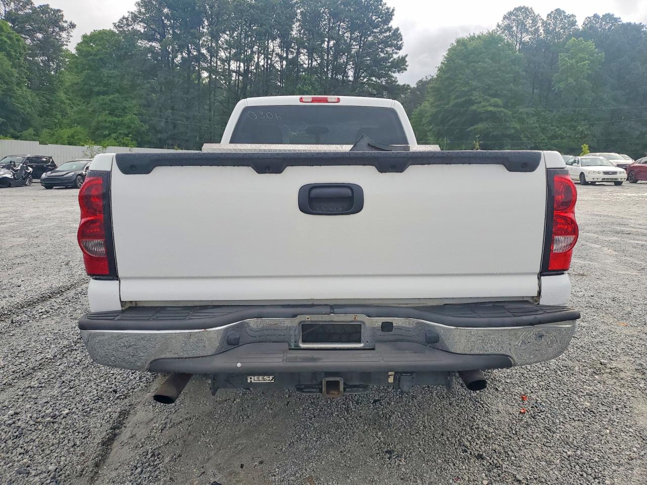 2005 Chevrolet Silverado C1500 White vin: 1GCEC14T85Z250306