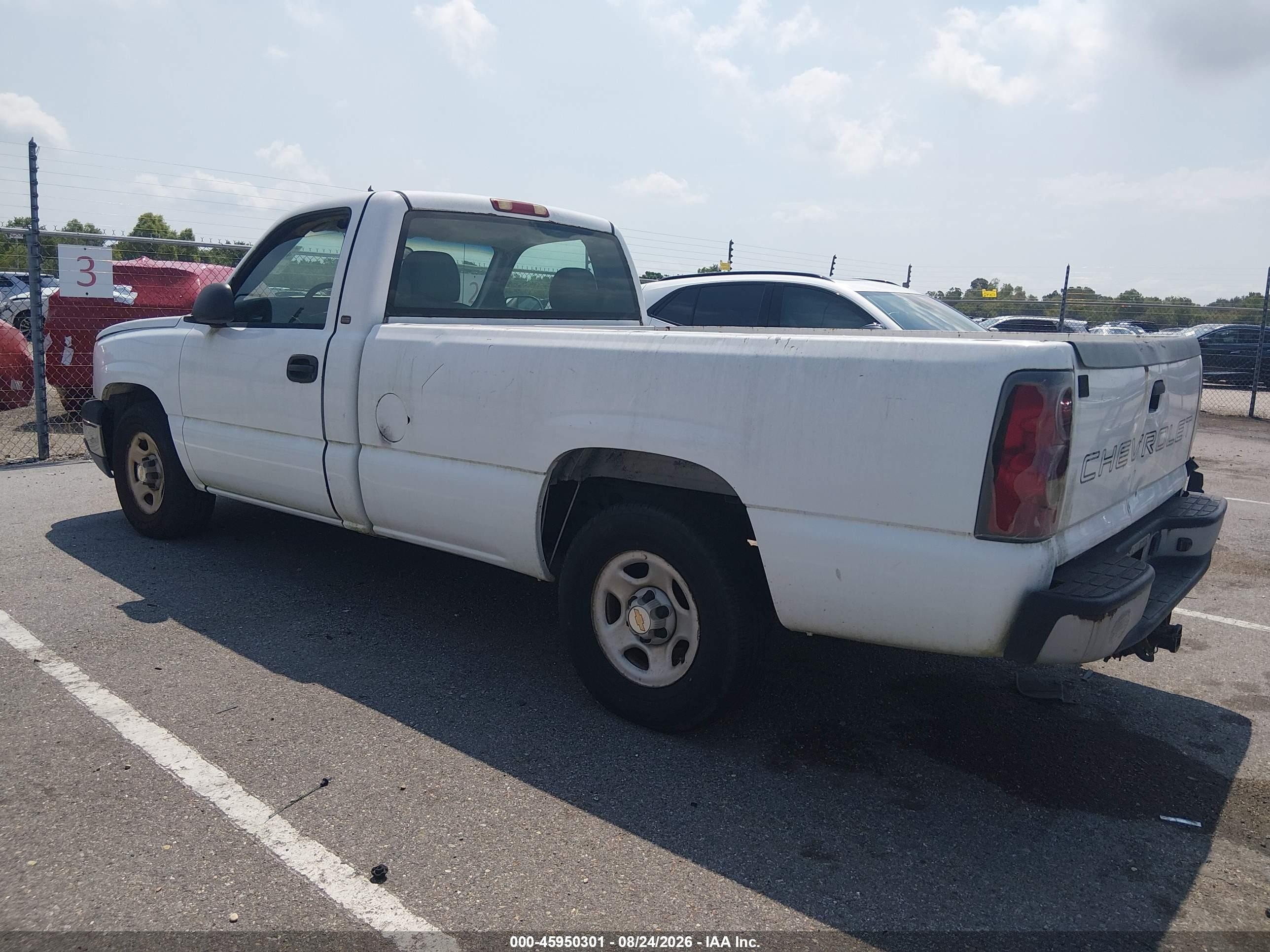 2004 Chevrolet Silverado 1500 Work Truck White vin: 1GCEC14T94Z315341