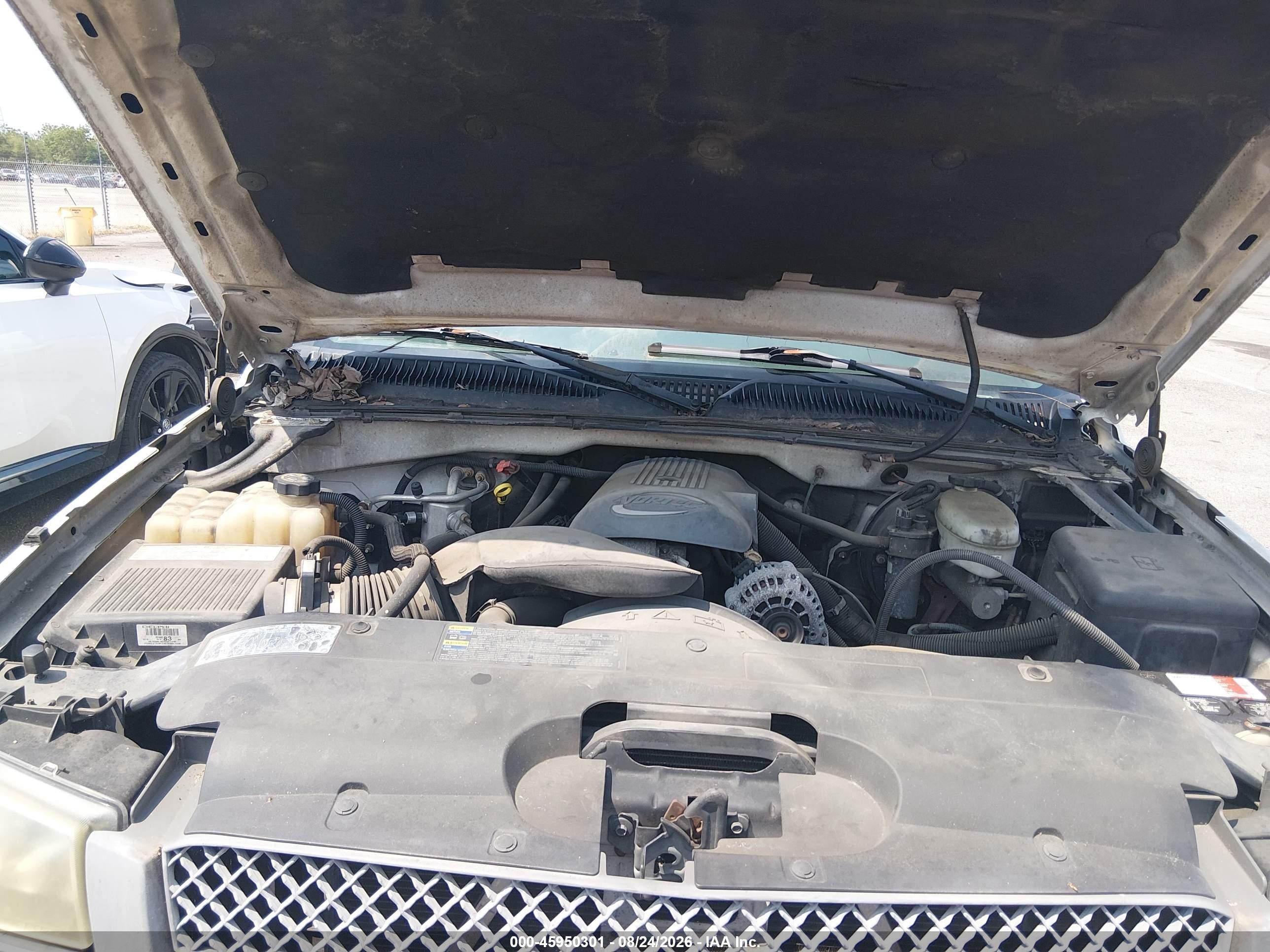 2004 Chevrolet Silverado 1500 Work Truck White vin: 1GCEC14T94Z315341
