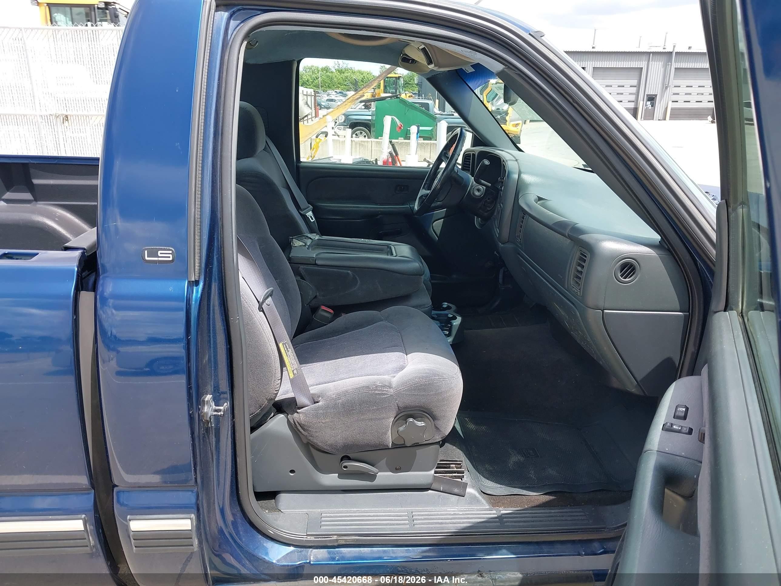 2002 Chevrolet Silverado 1500 Ls Blue vin: 1GCEC14TX2Z117316