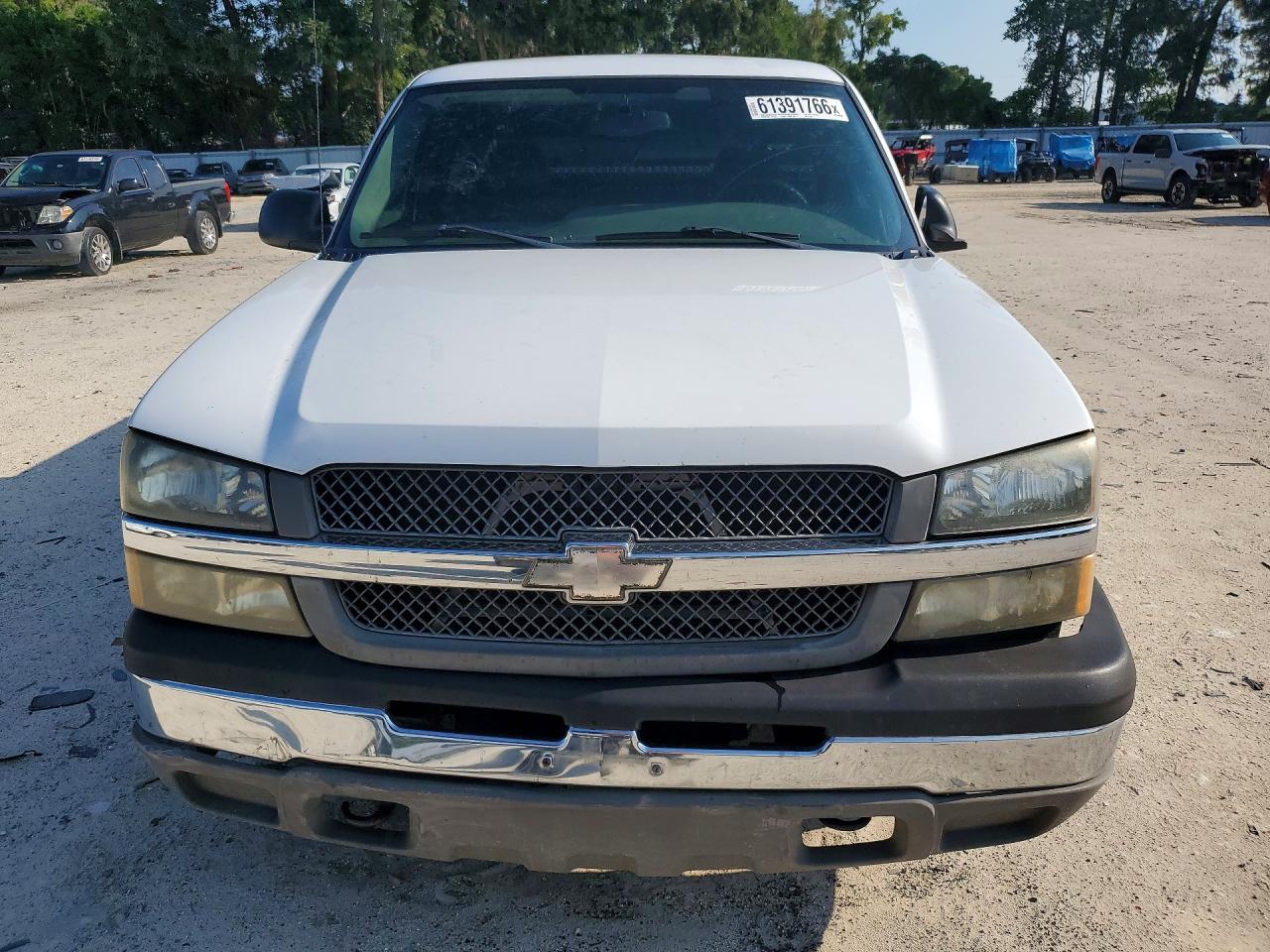 2004 Chevrolet Silverado C1500 White vin: 1GCEC14TX4Z121465