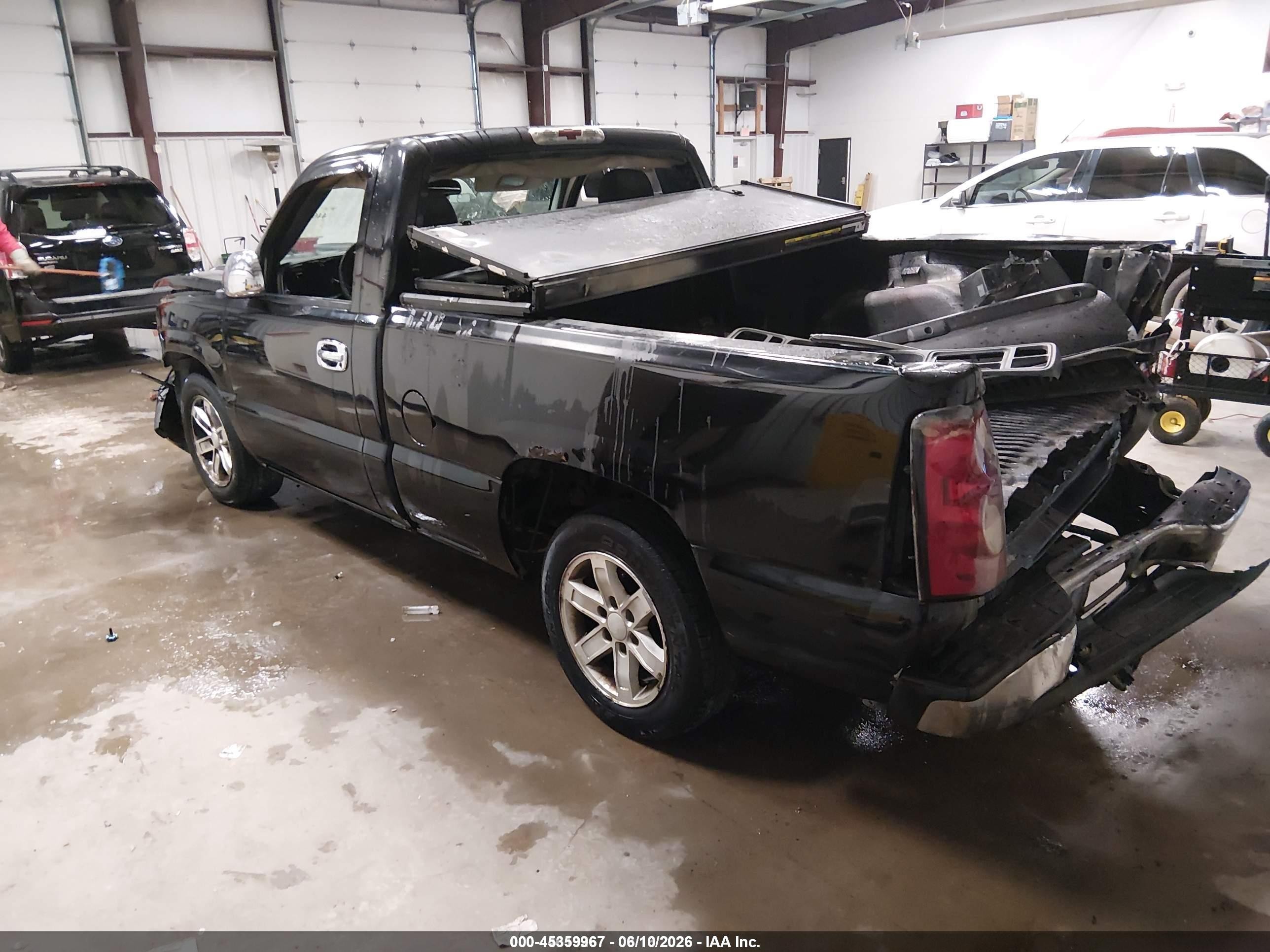 2004 Chevrolet Silverado 1500 Ls Black vin: 1GCEC14TX4Z334142