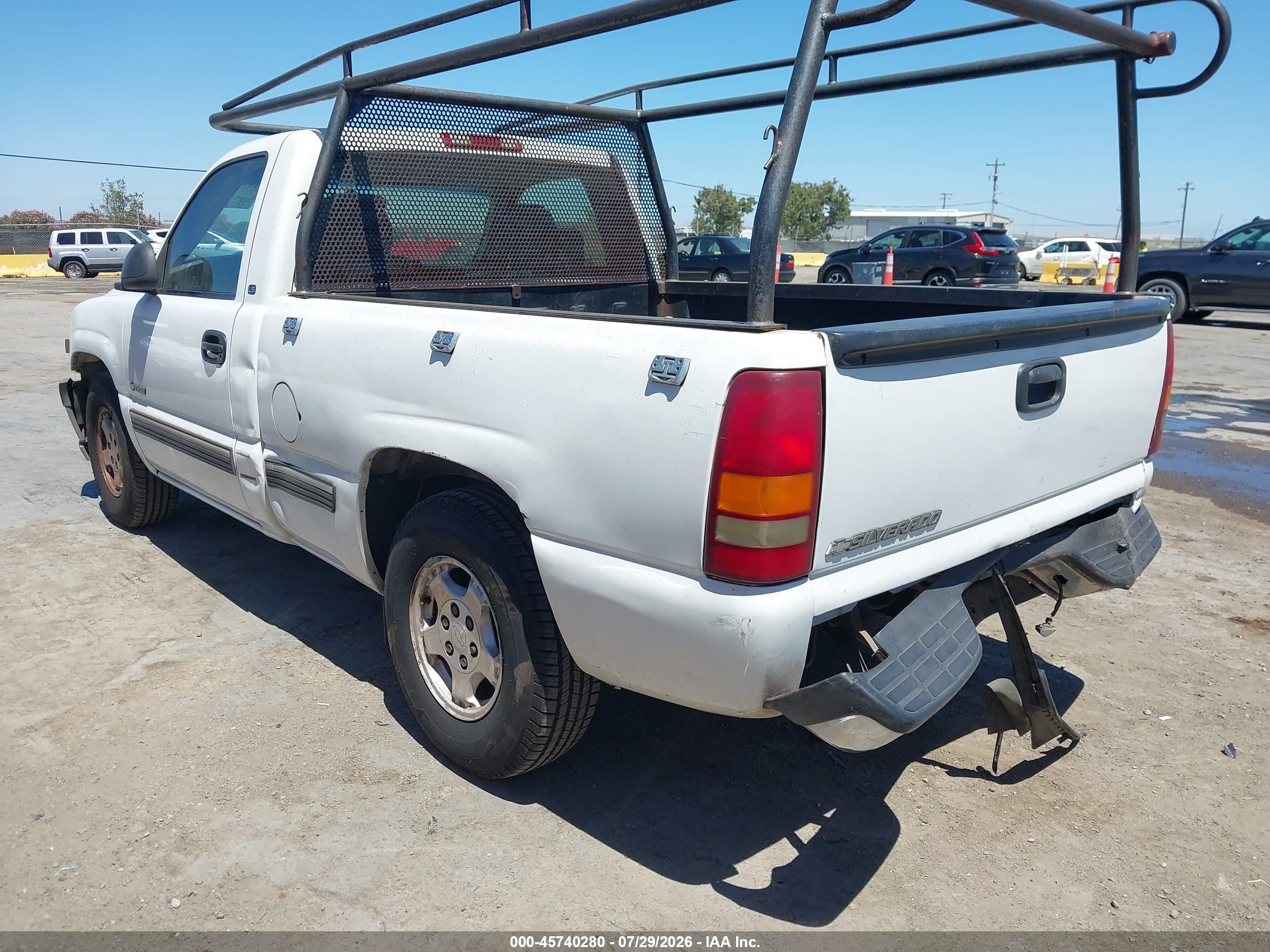 2001 Chevrolet Silverado 1500 Ls White vin: 1GCEC14V01Z233088