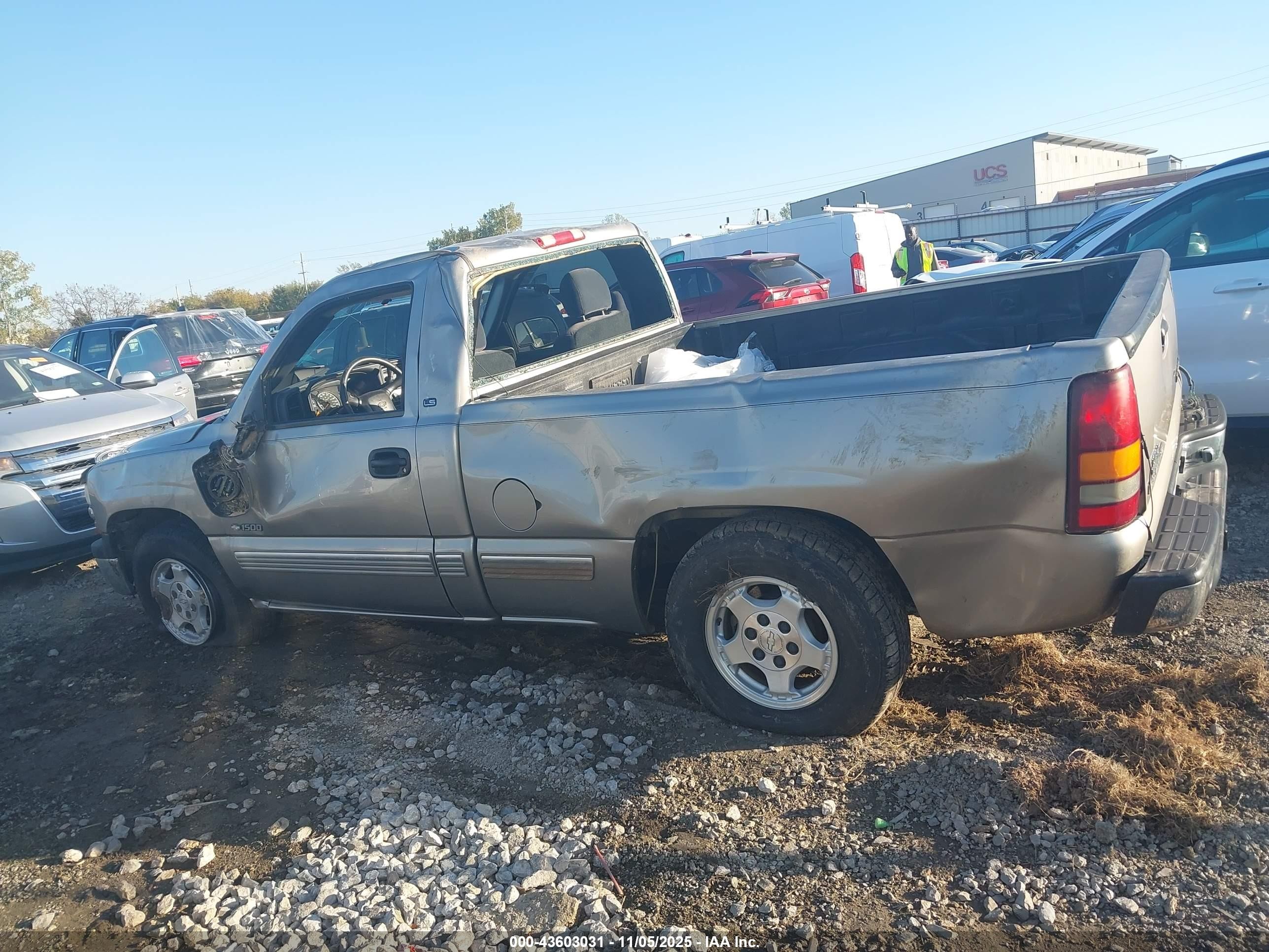 2000 Chevrolet Silverado 1500 Ls Желто-коричневый vin: 1GCEC14V0YZ360966
