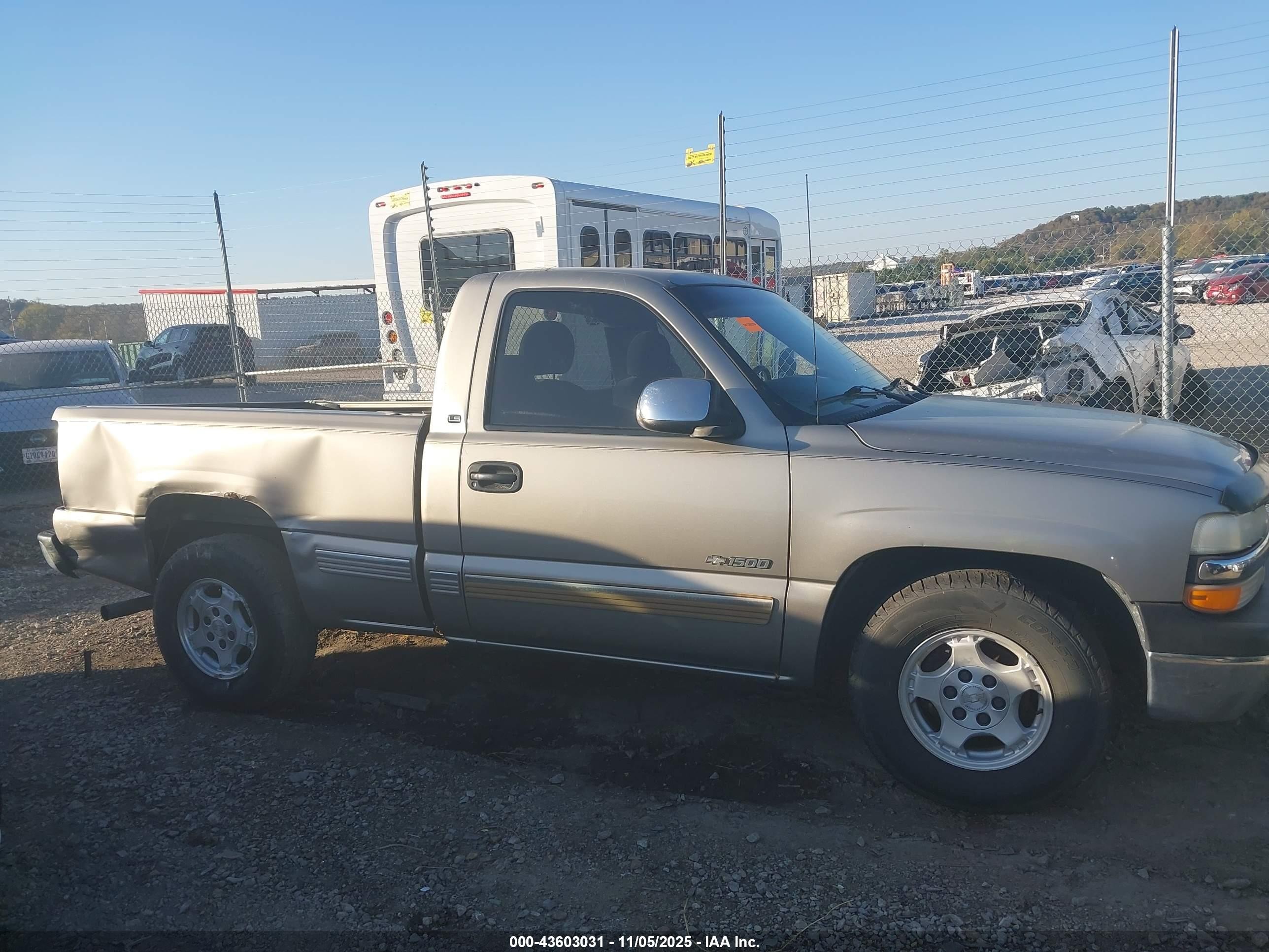 2000 Chevrolet Silverado 1500 Ls Желто-коричневый vin: 1GCEC14V0YZ360966