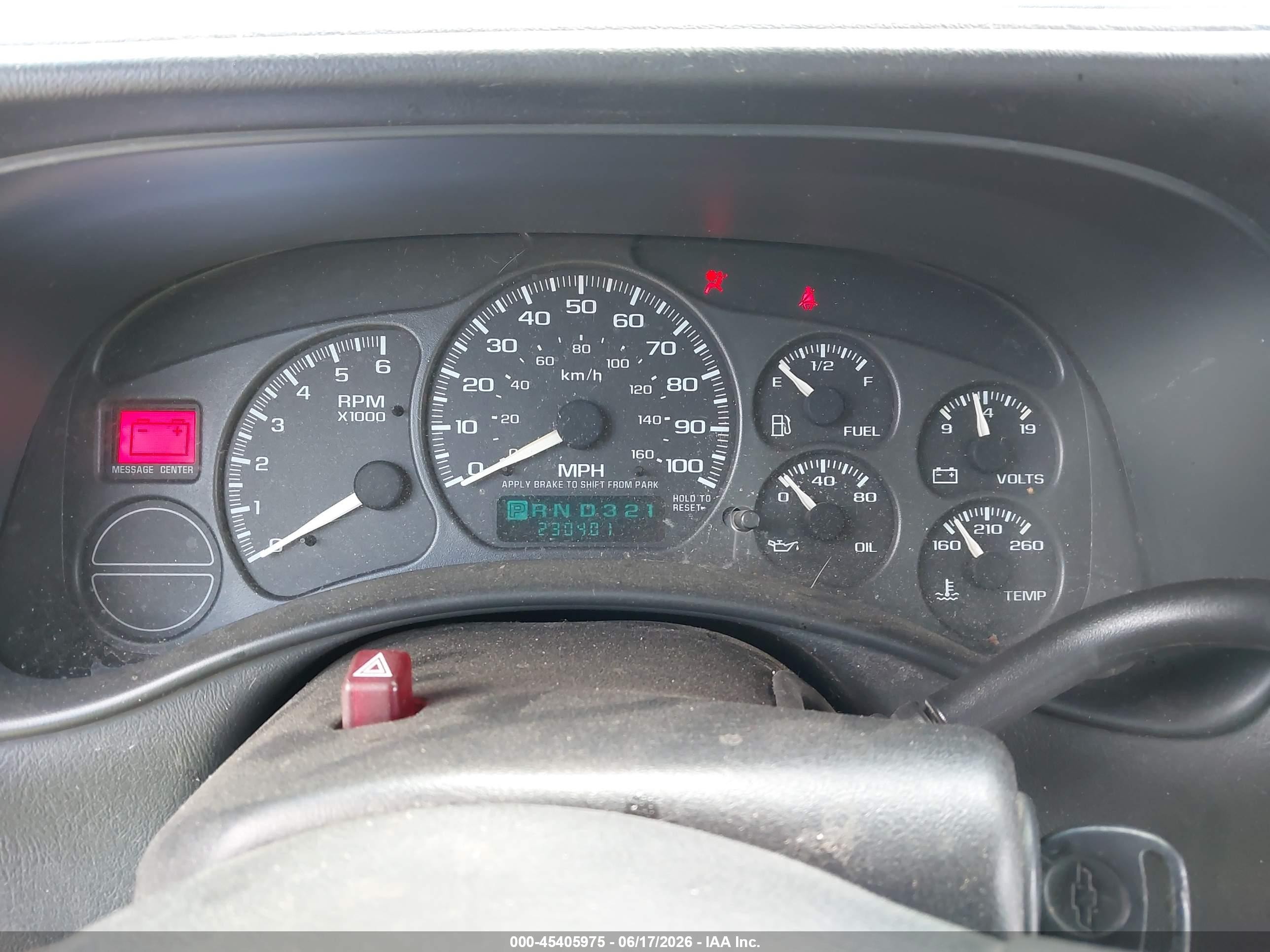2002 Chevrolet Silverado 1500   Blue vin: 1GCEC14V12Z282060