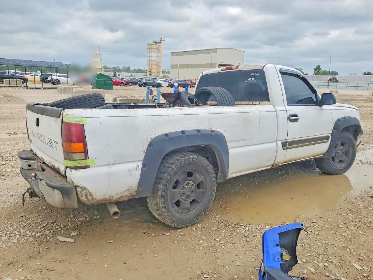 2003 Chevrolet Silverado C1500 White vin: 1GCEC14V13Z102285