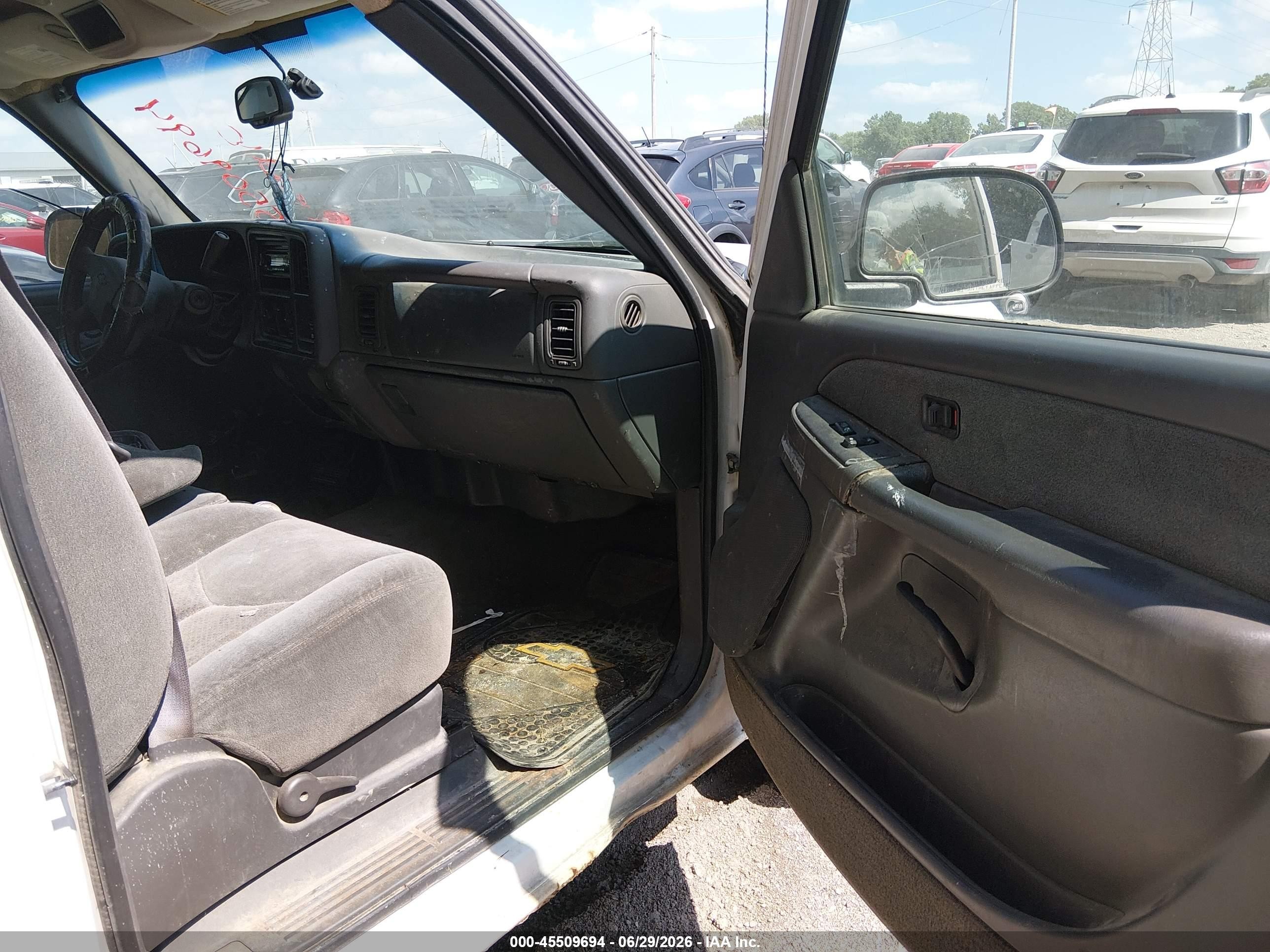 2003 Chevrolet Silverado 1500 Ls White vin: 1GCEC14V13Z113786