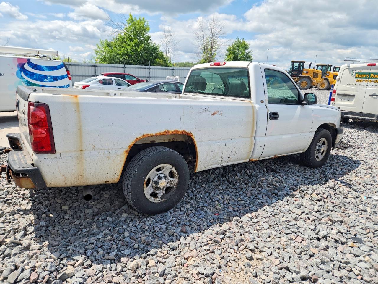 2003 Chevrolet Silverado C1500 White vin: 1GCEC14V23E360385