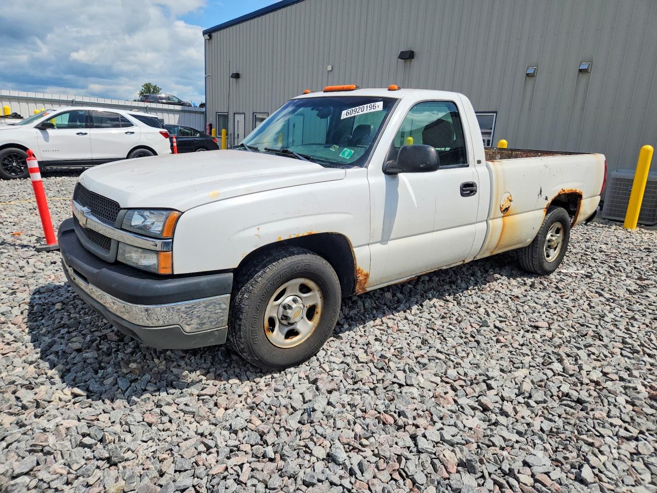 2003 Chevrolet Silverado C1500 White vin: 1GCEC14V23E360385