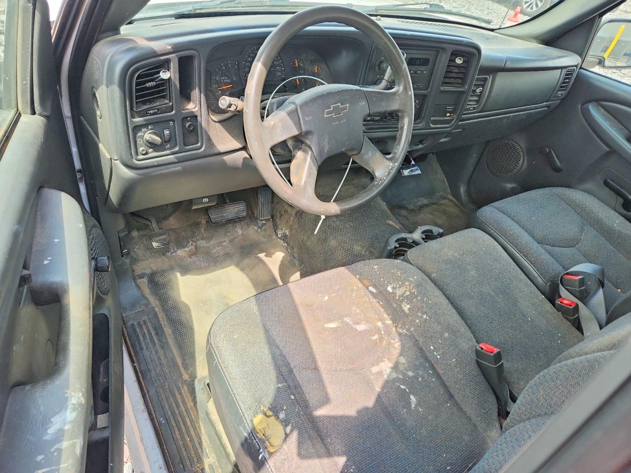 2003 Chevrolet Silverado C1500 White vin: 1GCEC14V23E360385
