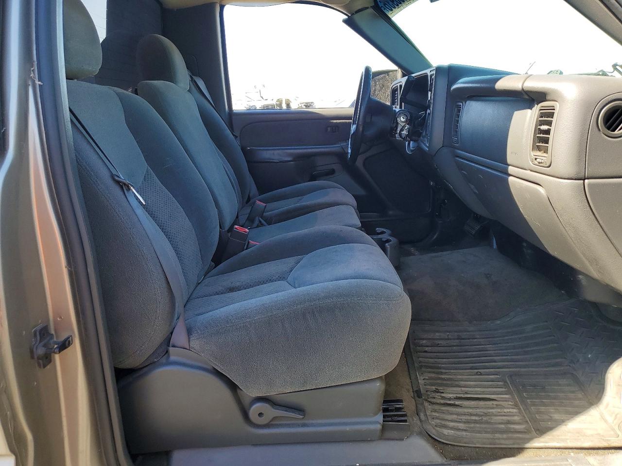 2003 Chevrolet Silverado C1500 Tan vin: 1GCEC14V23Z330294