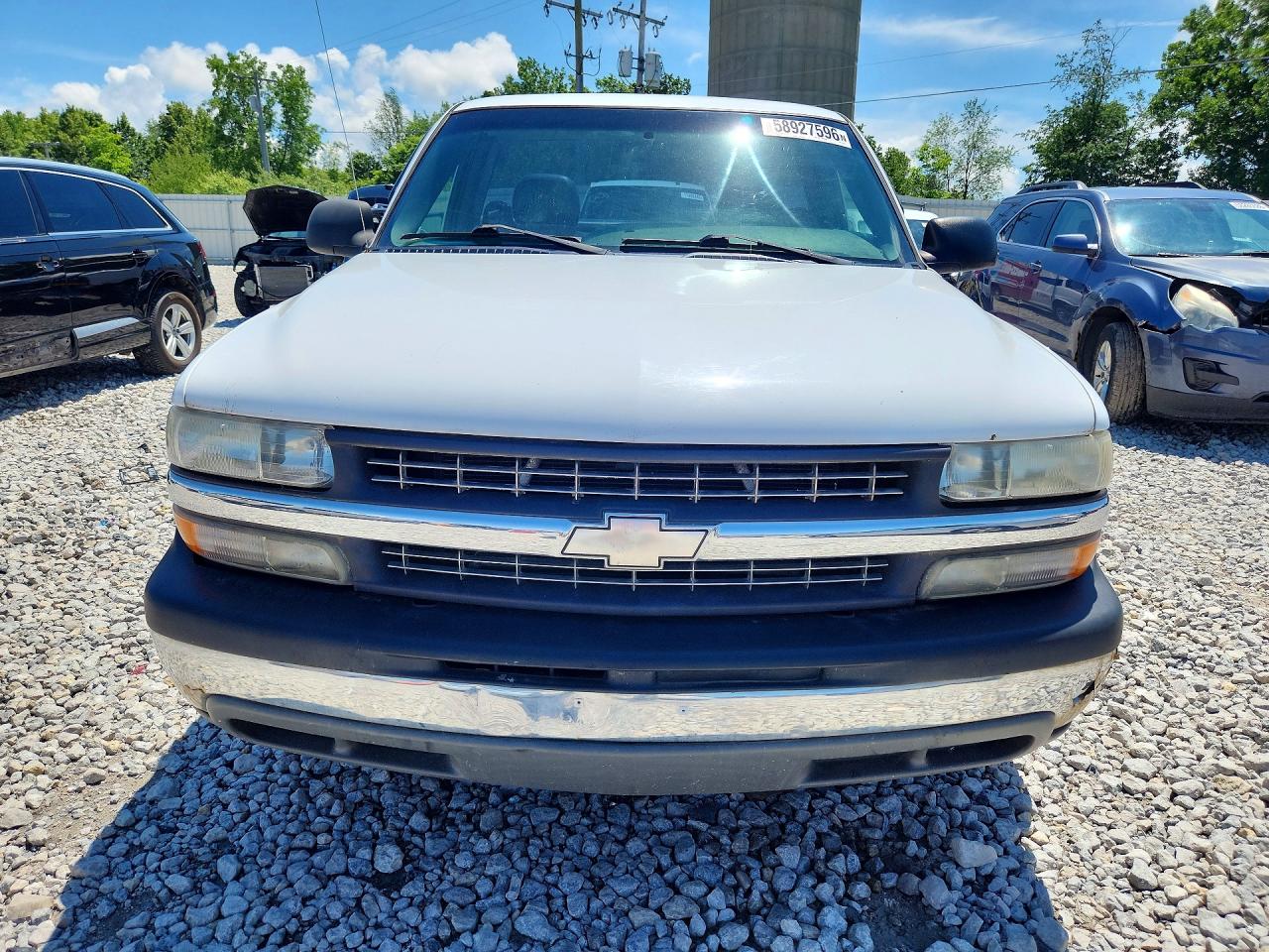 2001 Chevrolet Silverado C1500 Белый vin: 1GCEC14V31E168101