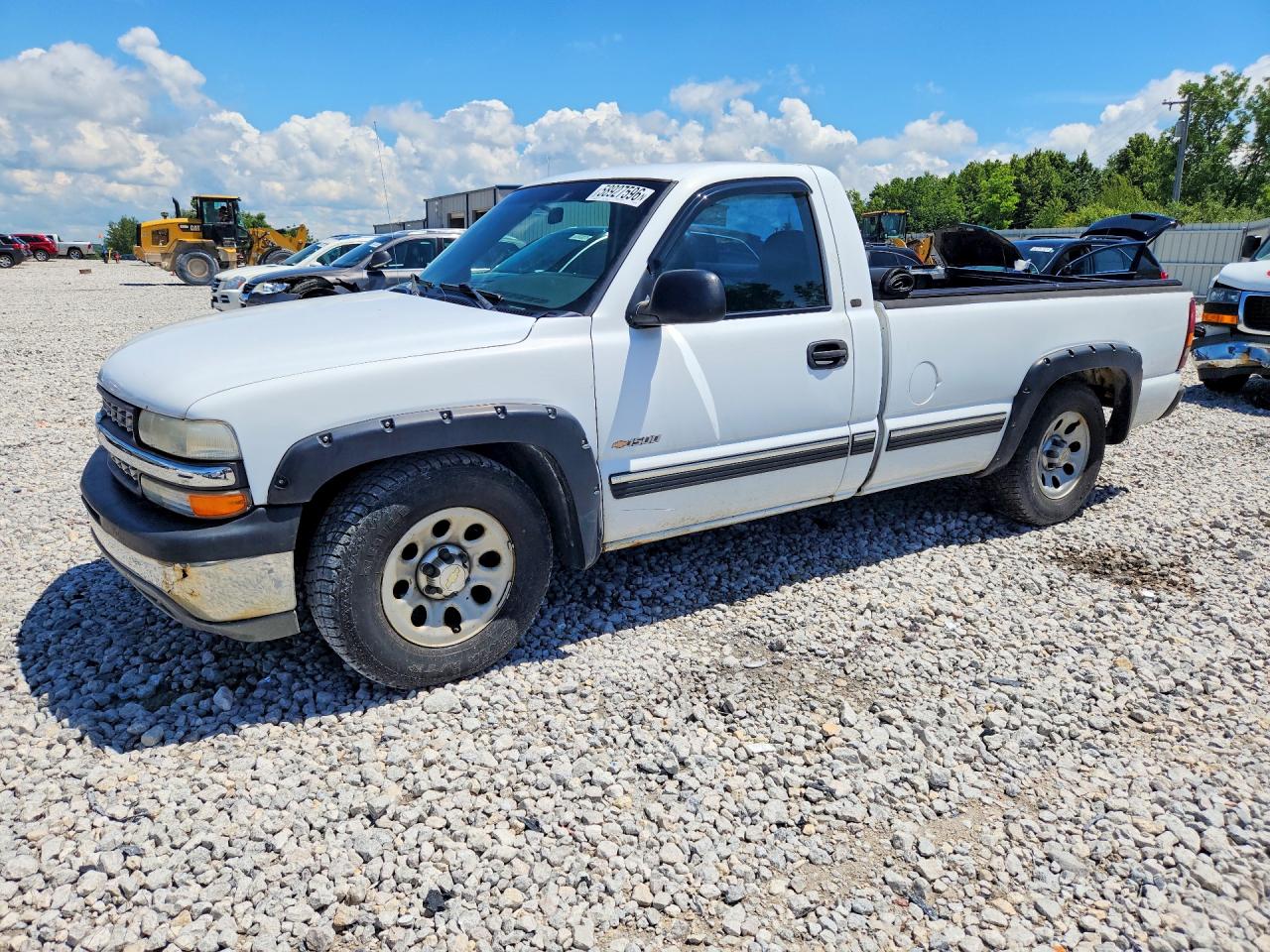 2001 Chevrolet Silverado C1500 Белый vin: 1GCEC14V31E168101
