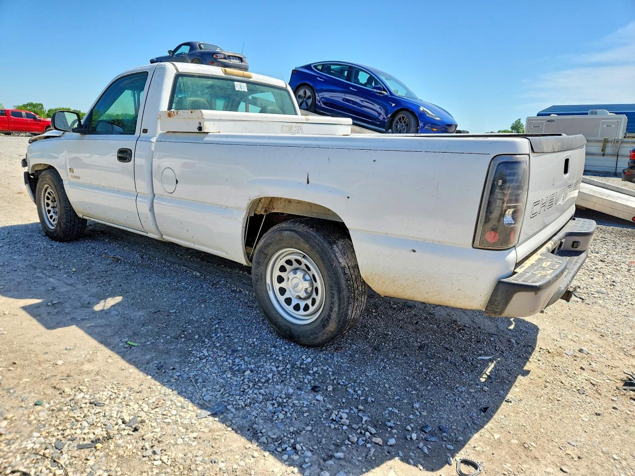 2002 Chevrolet Silverado C1500 White vin: 1GCEC14V32E186552