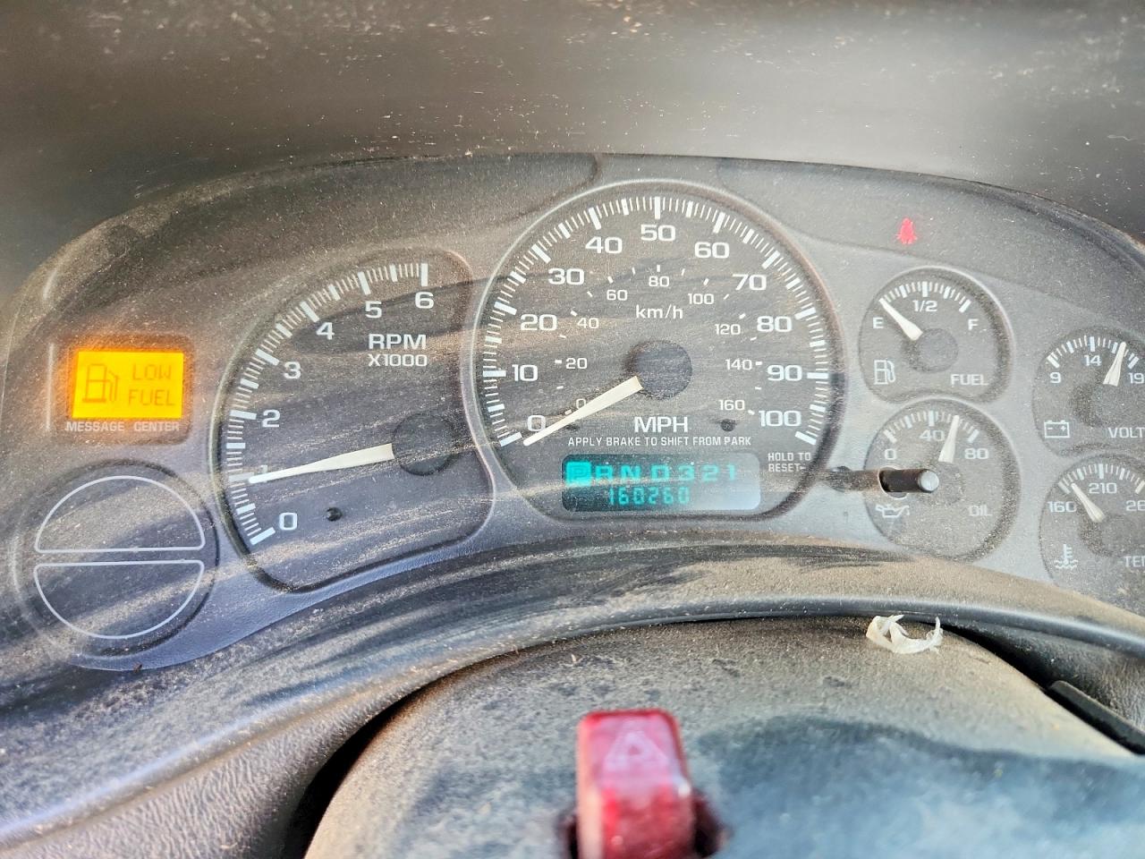 2002 Chevrolet Silverado C1500 White vin: 1GCEC14V32E186552