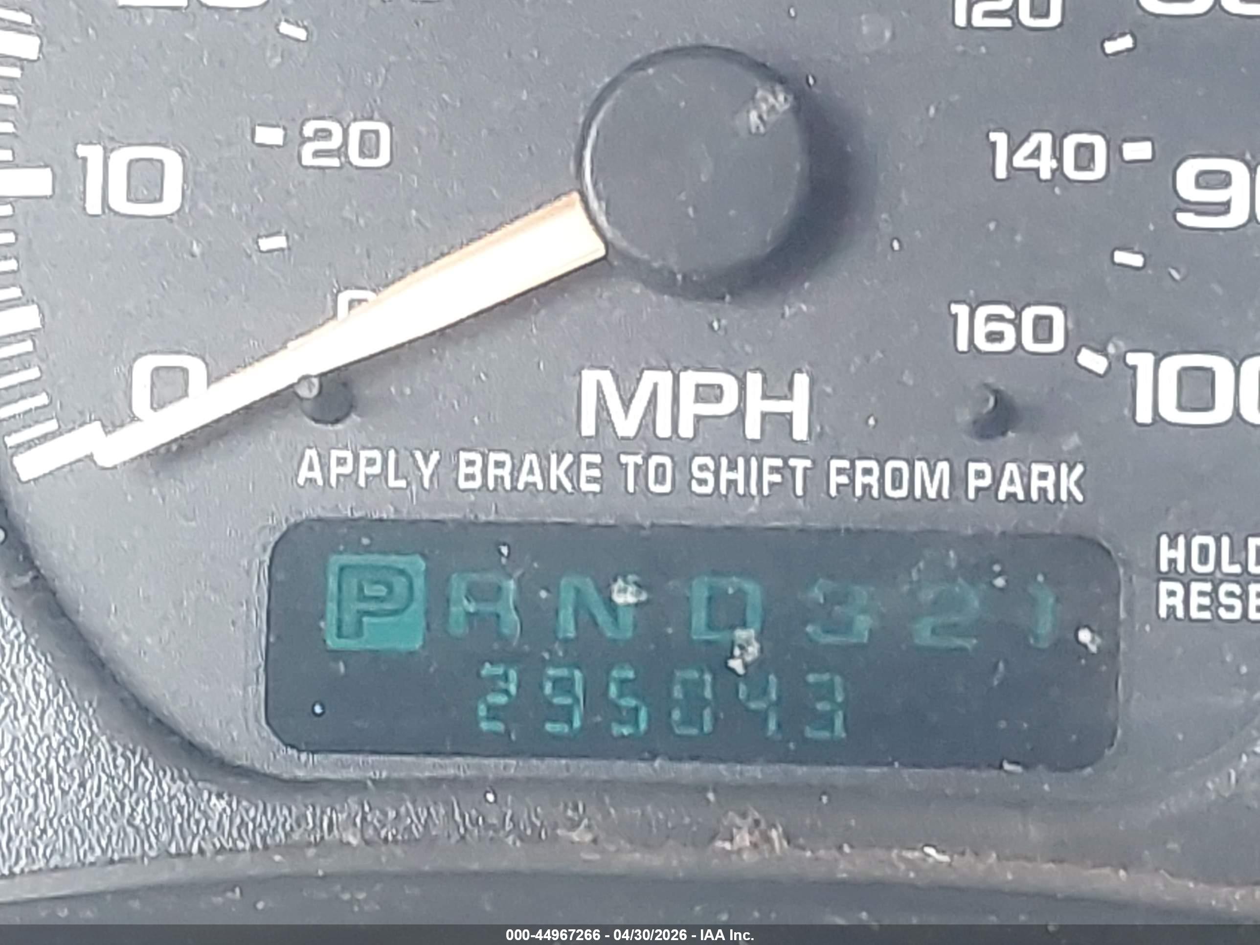 2002 Chevrolet Silverado 1500 Ls Коричневый vin: 1GCEC14V32Z324888